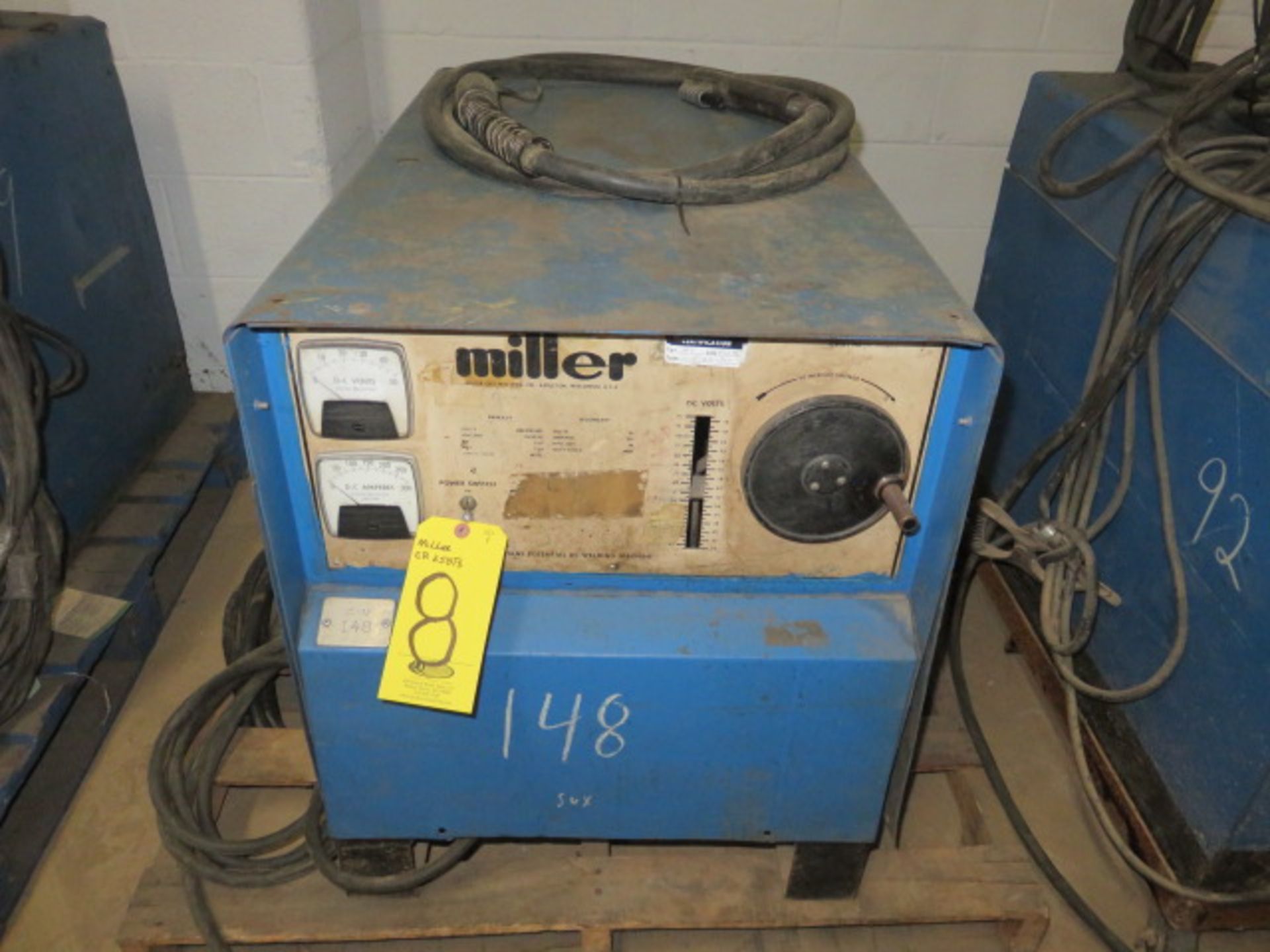 MILLER CP-250TS POWER SUPPLY (TAKEN OUT OF ACTIVE SERVICE-WORKING CONDITION IS UNKNOWN)