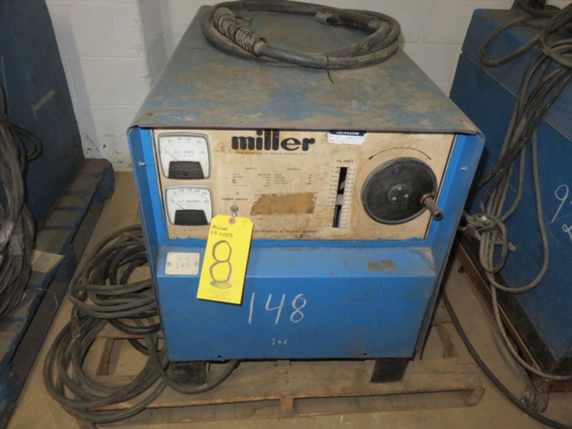 MILLER CP-250TS POWER SUPPLY (TAKEN OUT OF ACTIVE SERVICE-WORKING CONDITION IS UNKNOWN) - Image 2 of 4