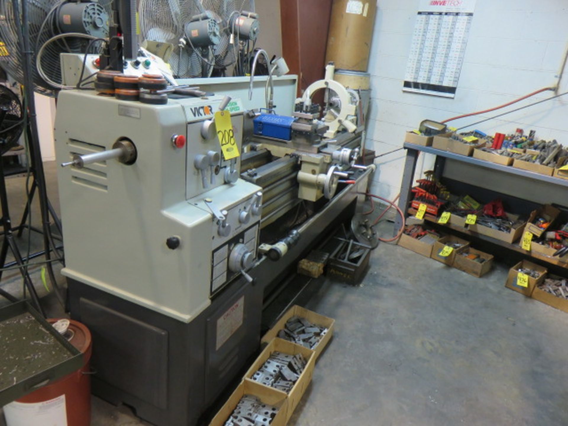 2006 VICTOR 1660B GAP BED ENGINE LATHE, S/N 40090618, NEWALL DRO, 16 IN./23 IN. X 60 IN… - Image 7 of 11