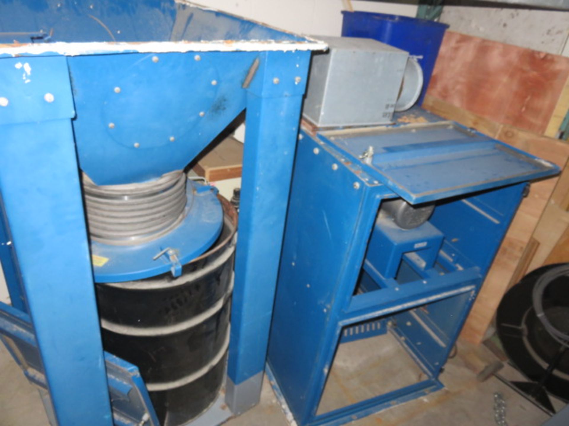 DONALDSON UMA150 CABINET DUST COLLECTOR WITH STAND, 2 HP - Image 4 of 4