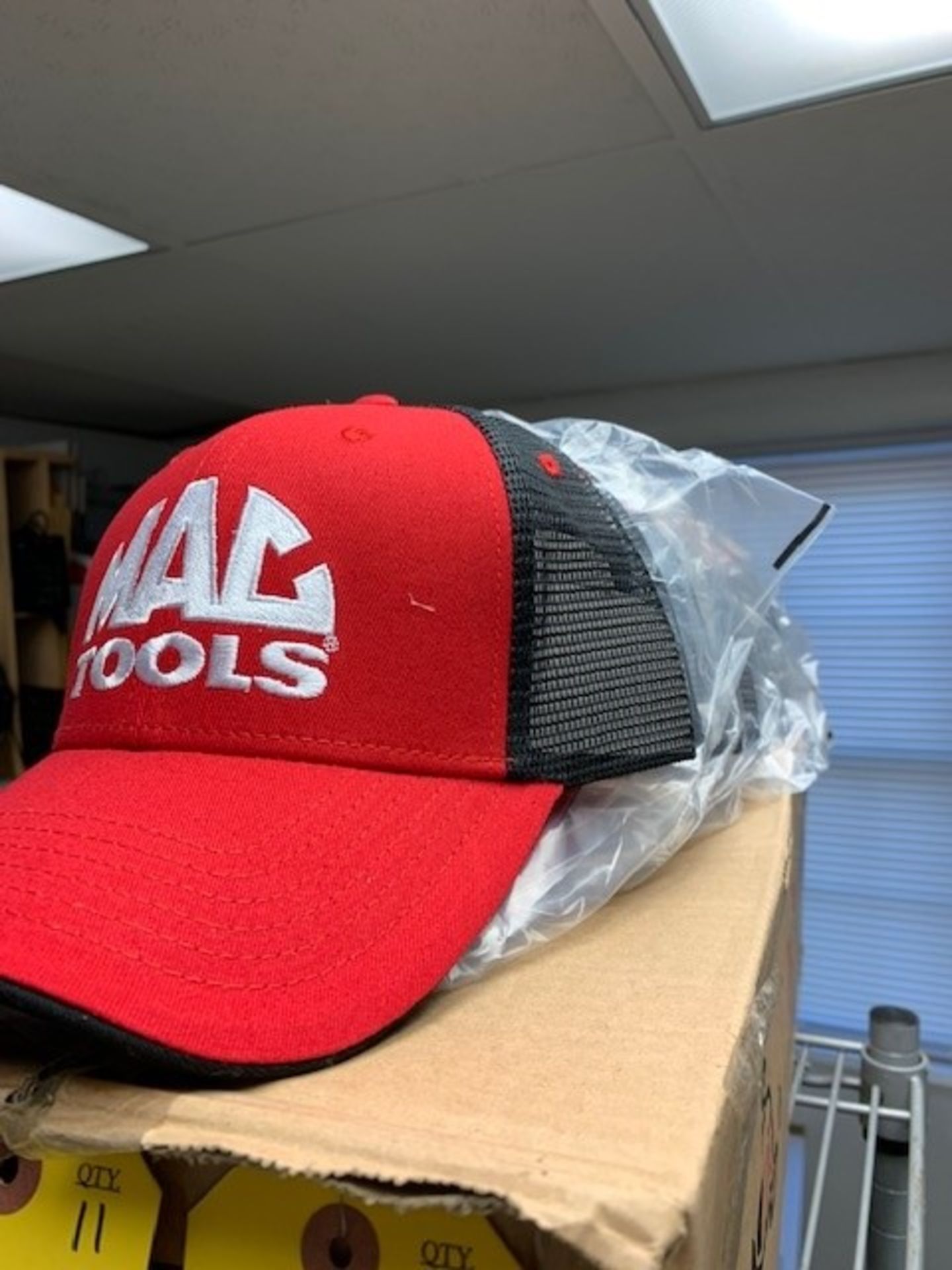 (11) MAC TOOL BLACK AND RED MESH BASEBALL-STYLE CAPS - Image 3 of 3