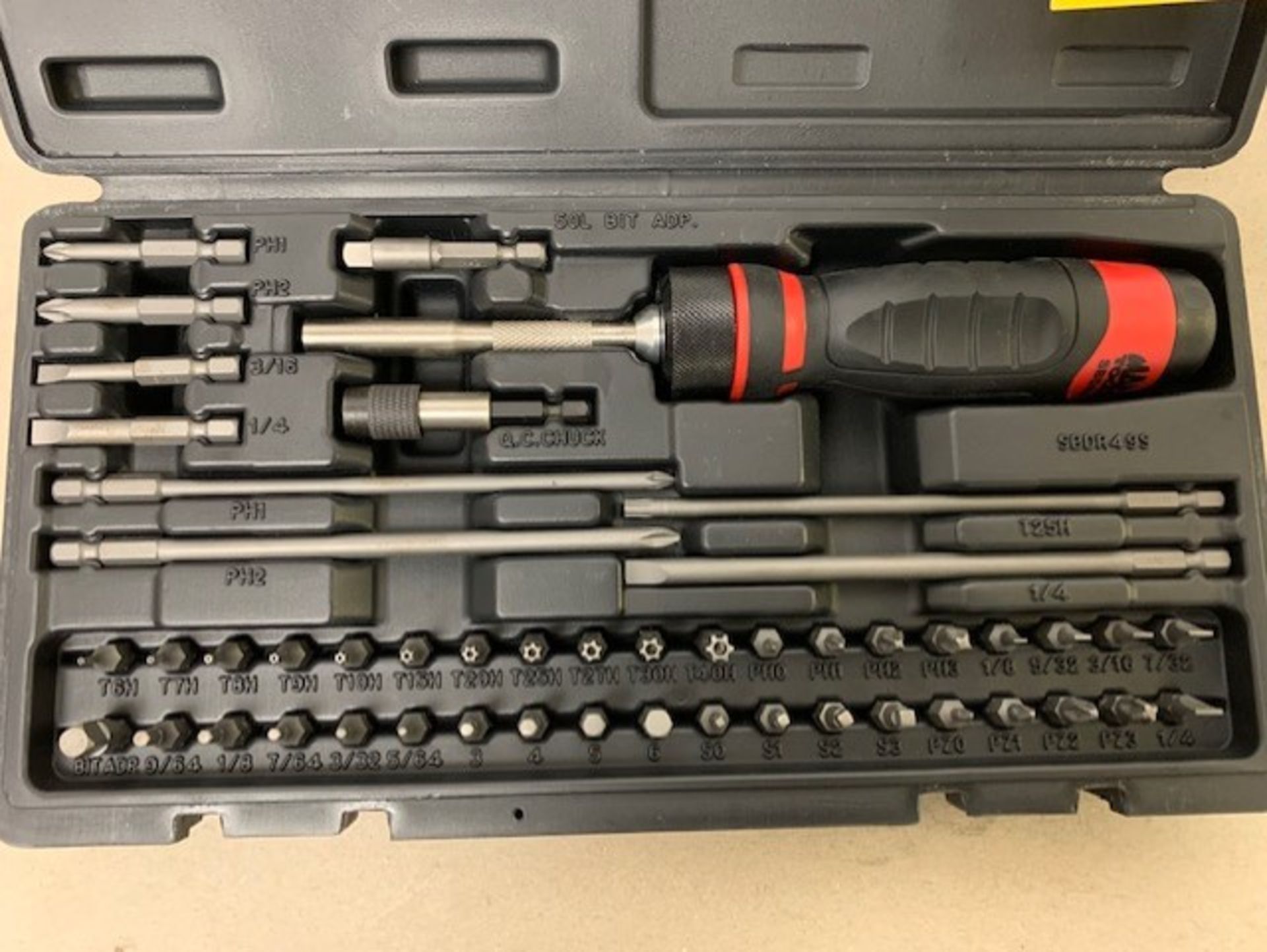 MAC SCREWDRIVER SET - Image 2 of 2