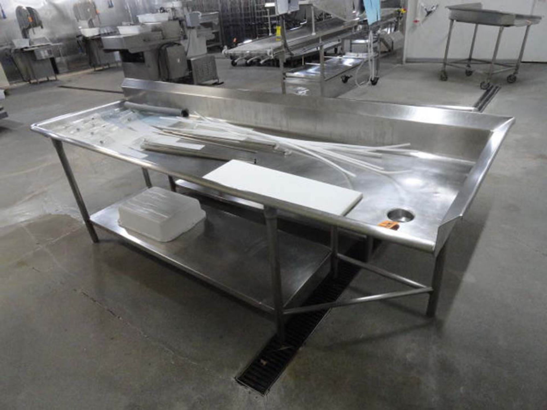 STAINLESS STEEL TABLE, 8' X 30" WITH DRAIN - Image 3 of 4