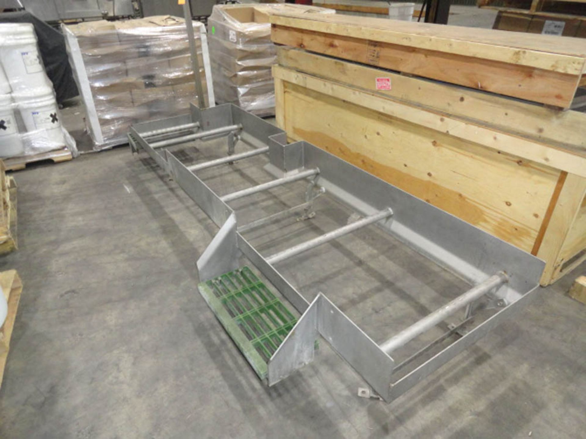 STAINLESS STEEL PLATFORM - Image 2 of 2