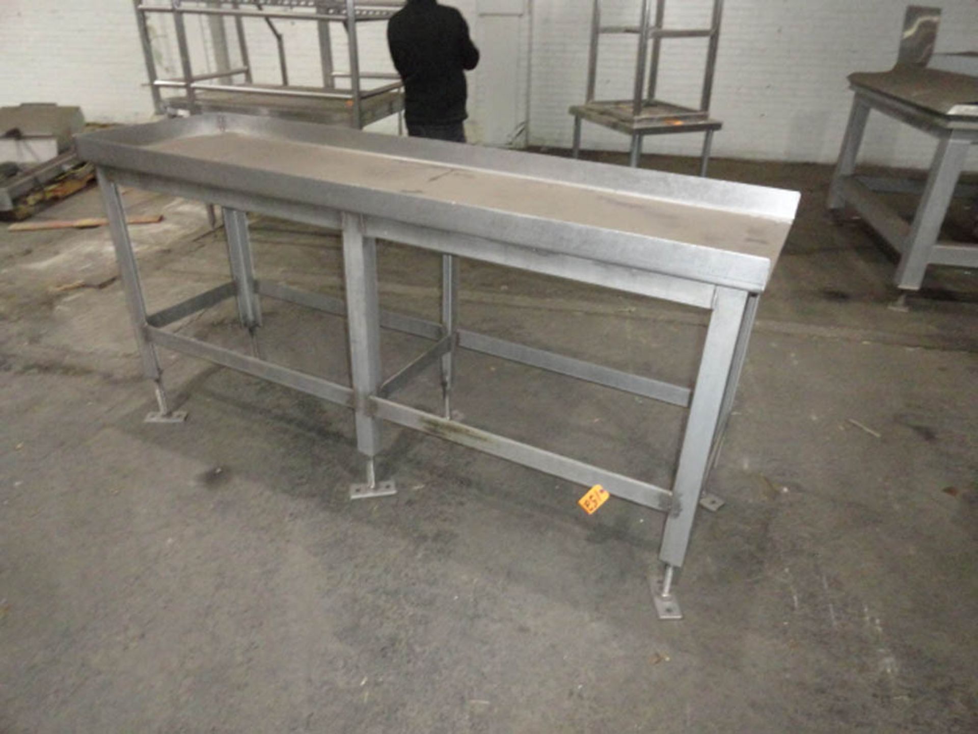 STAINLESS STEEL TABLES