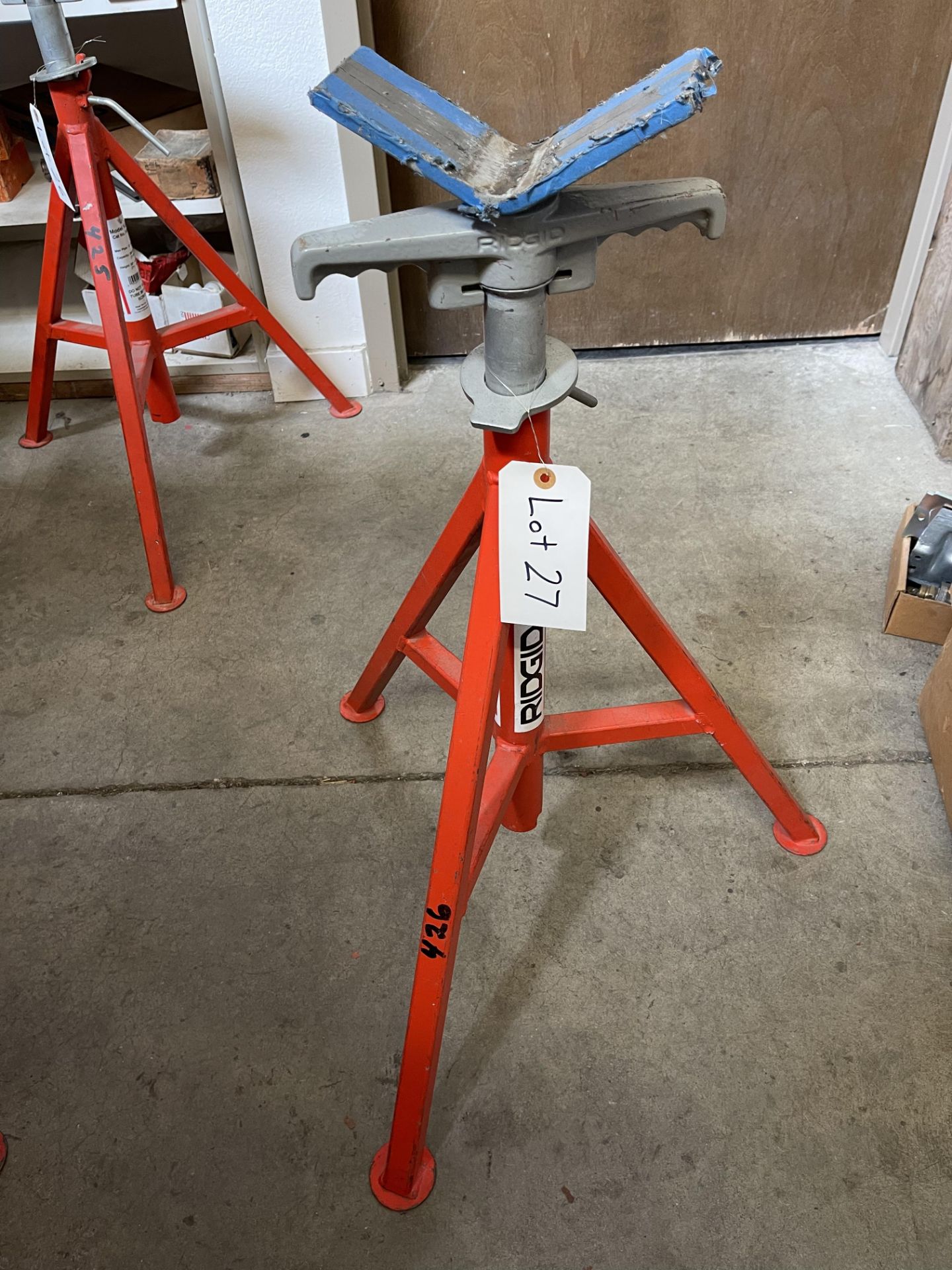 Ridgid model VJ-99 V head pipe stand