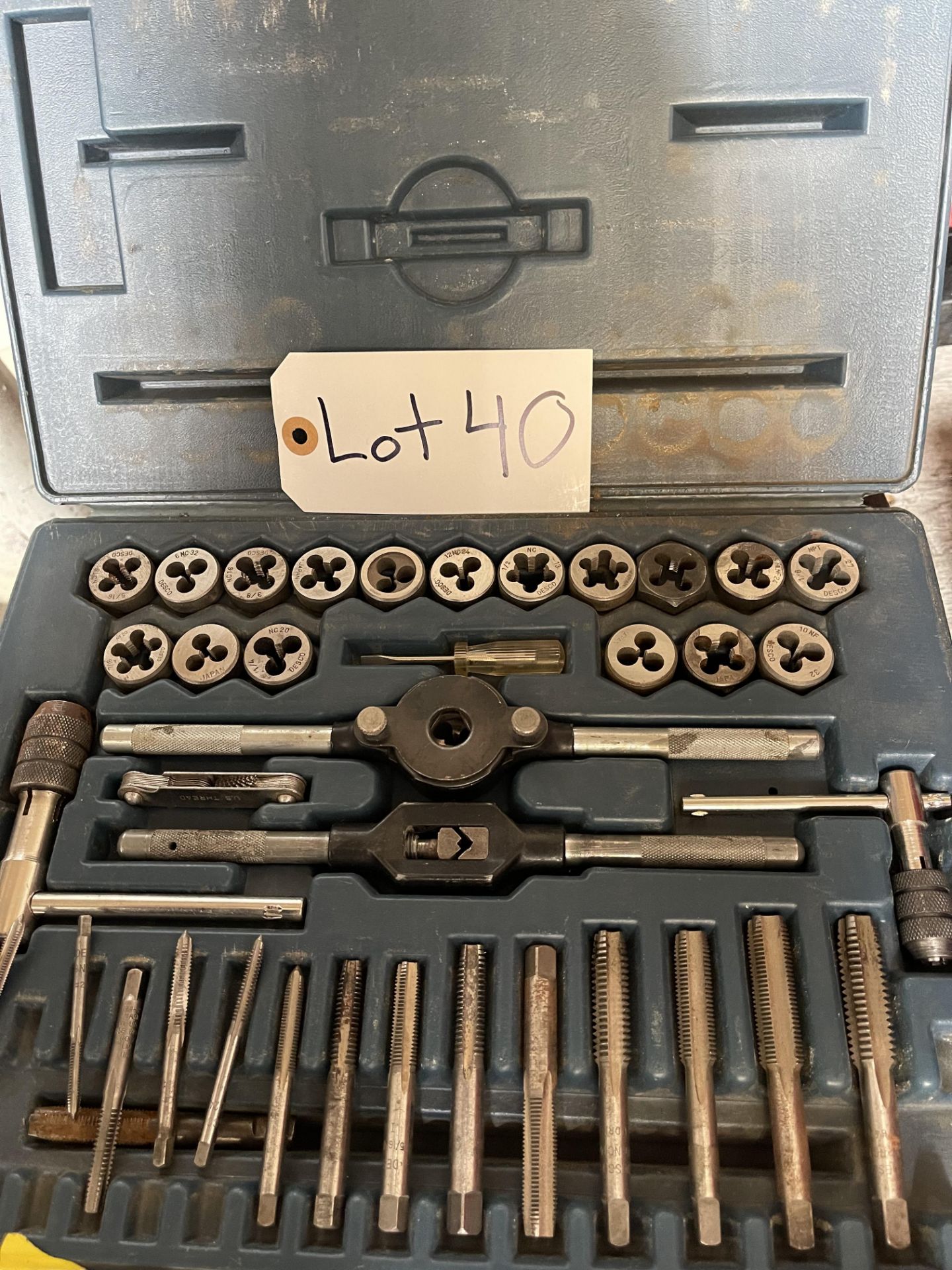 Tap and die set