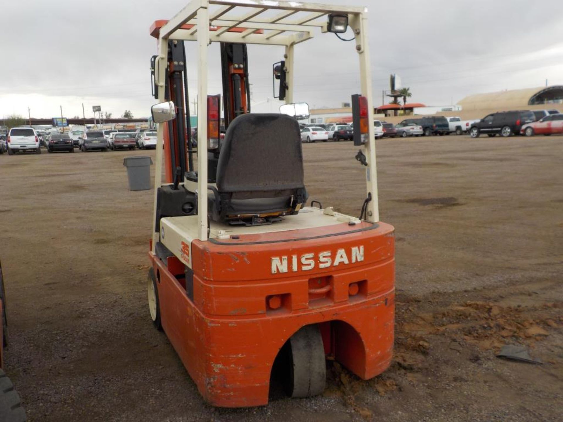 Nissan 35 Electric Forklift - Image 2 of 6