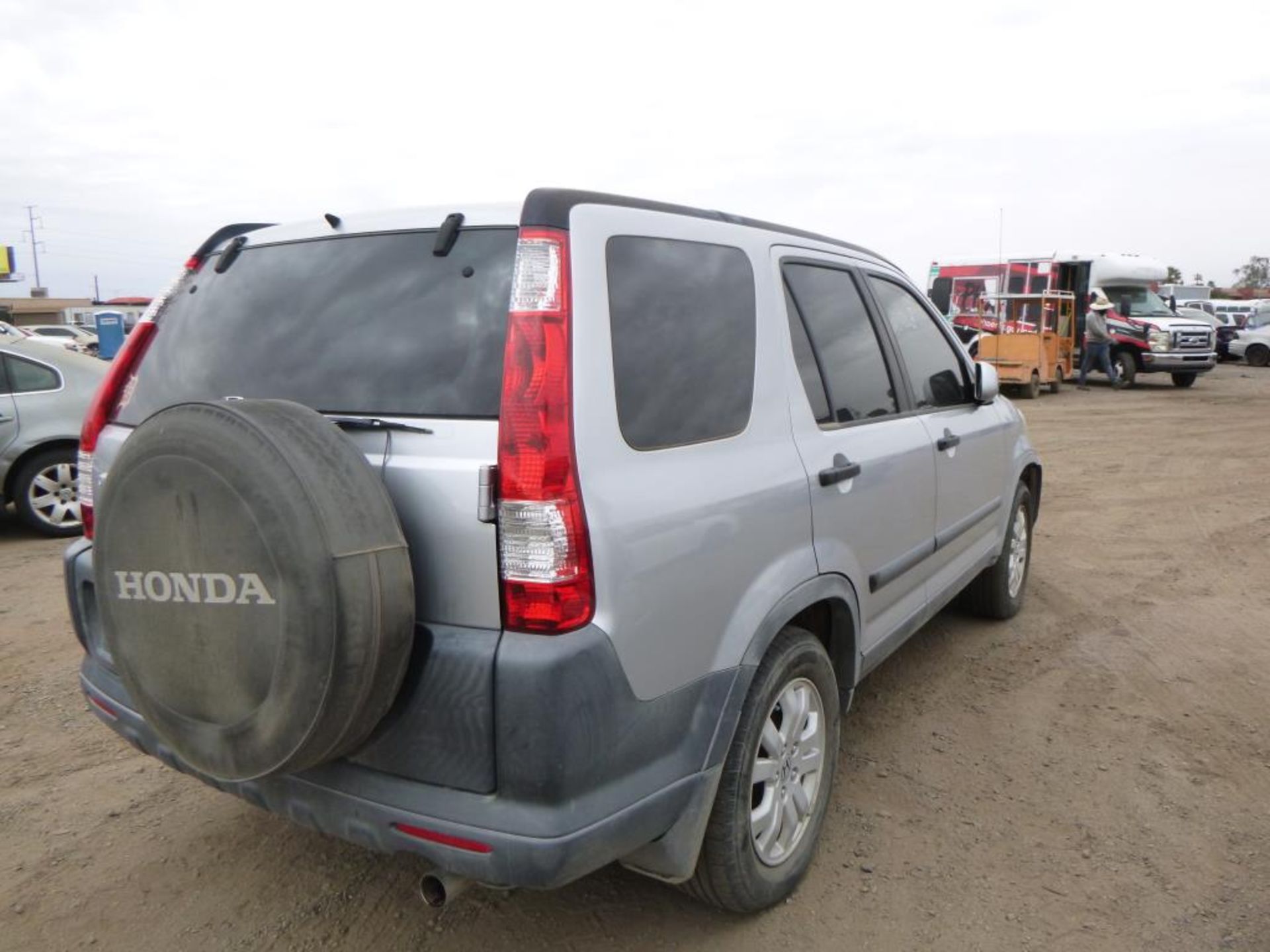 2005 Honda CR-V - Image 4 of 15