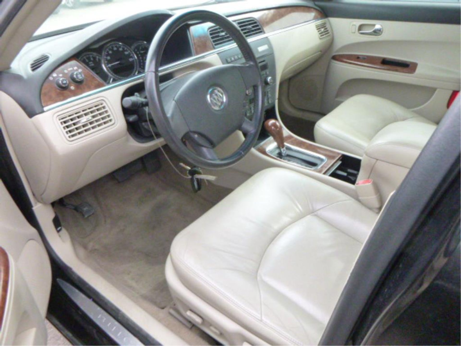 2005 Buick LaCrosse - Image 7 of 10