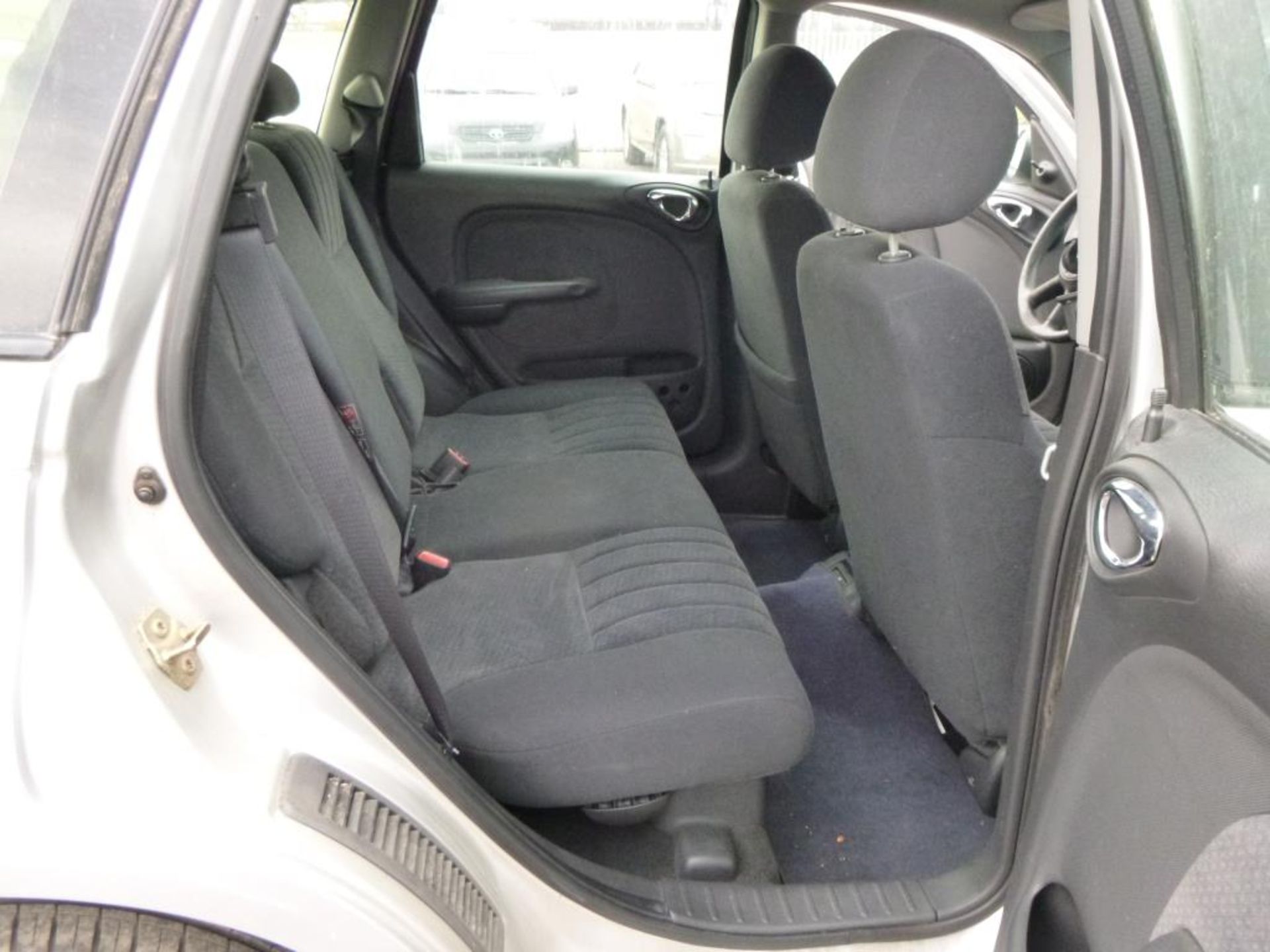 2005 Chrysler PT Cruiser - Image 8 of 12