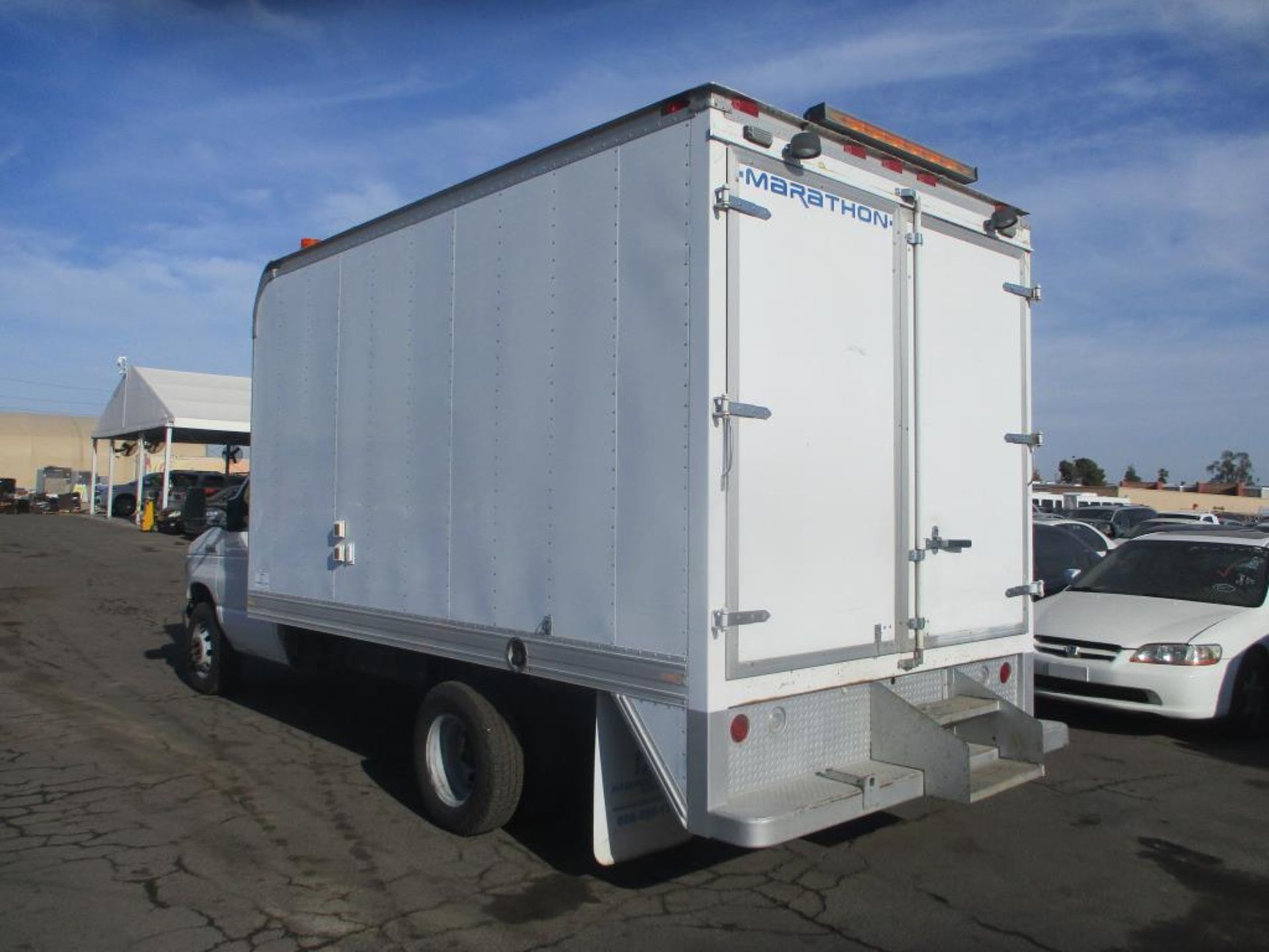 2006 Ford Econoline Box Truck - Image 2 of 18