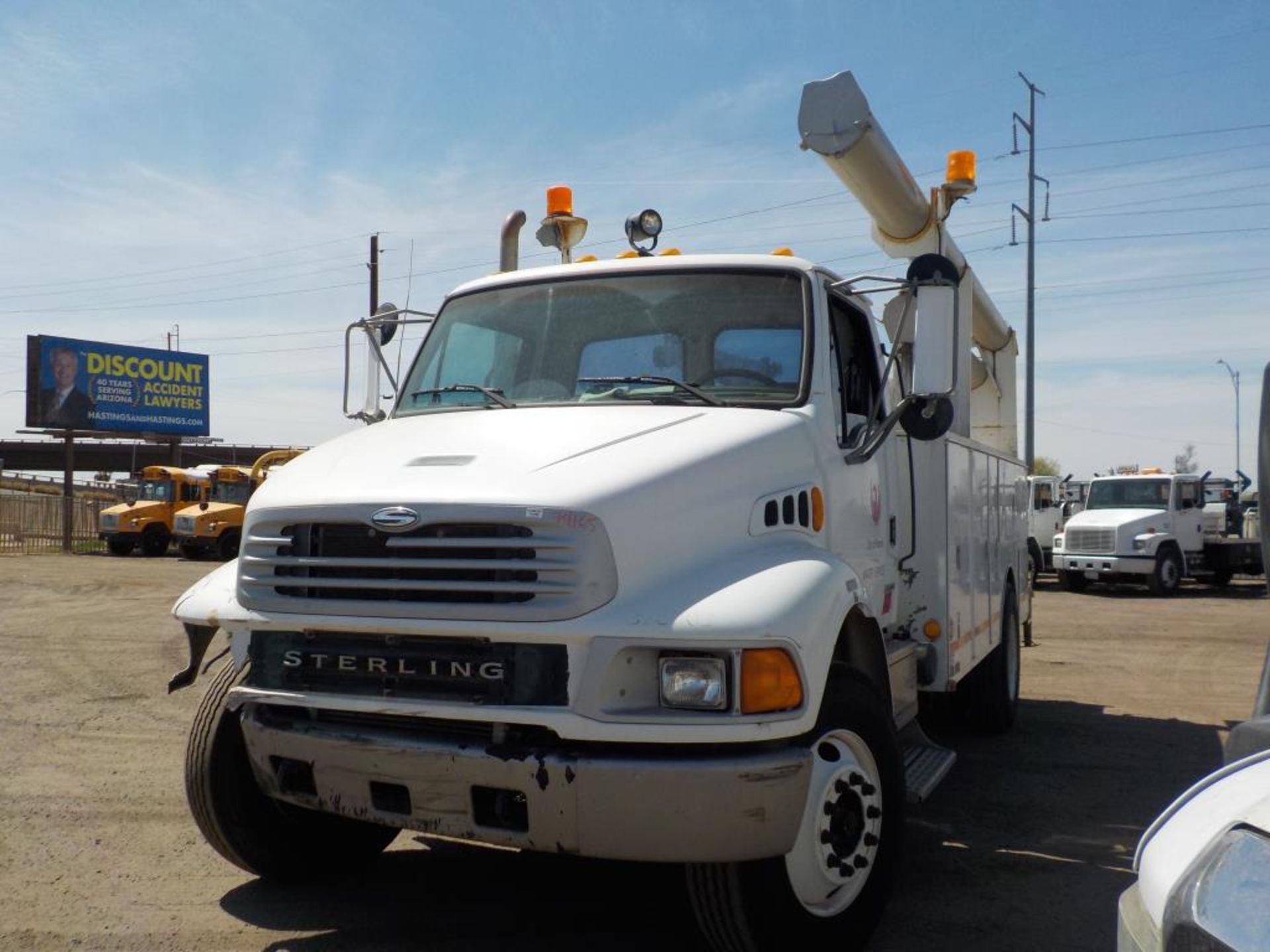 2001 Sterling M7500 Utility Truck