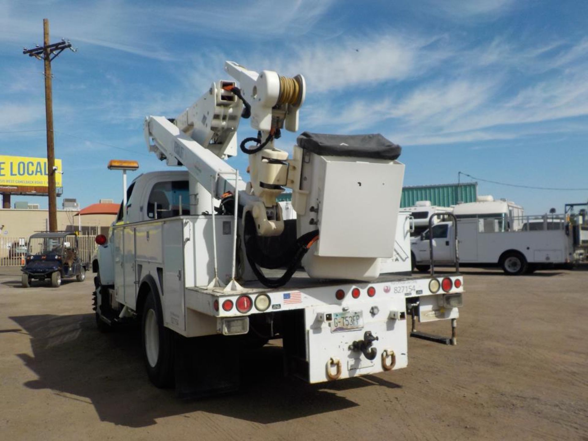 2008 Chevrolet C6500 Arial Bucket Truck - Image 4 of 7