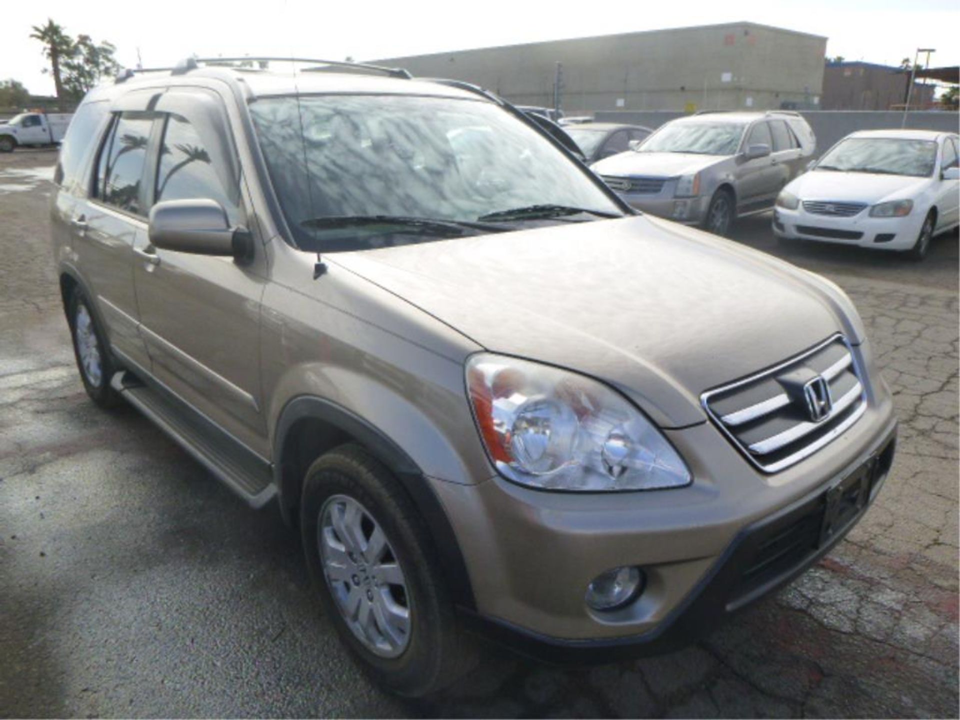 2005 Honda CR-V - Image 3 of 14