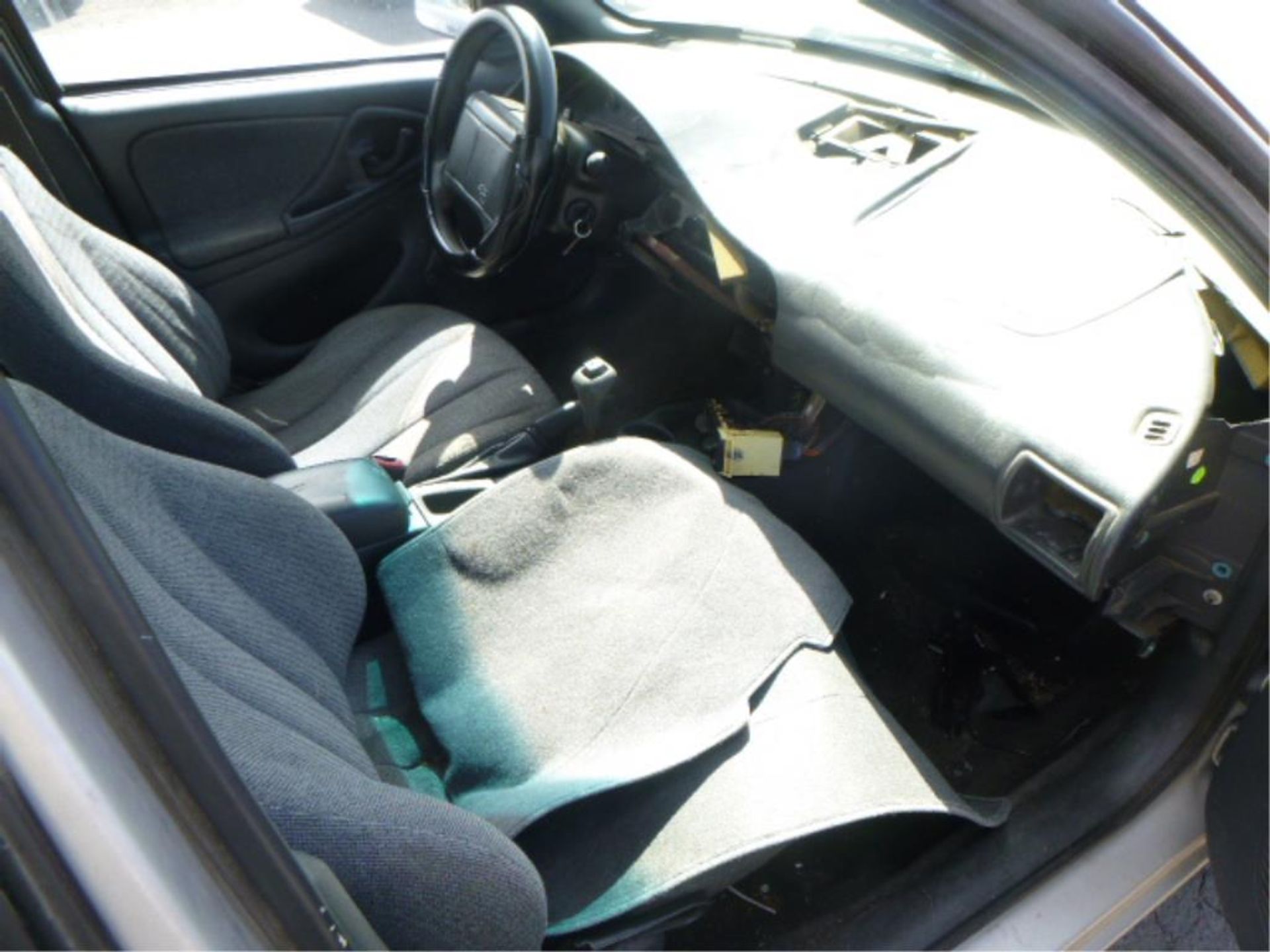 2001 Chevrolet Cavalier - Image 6 of 12