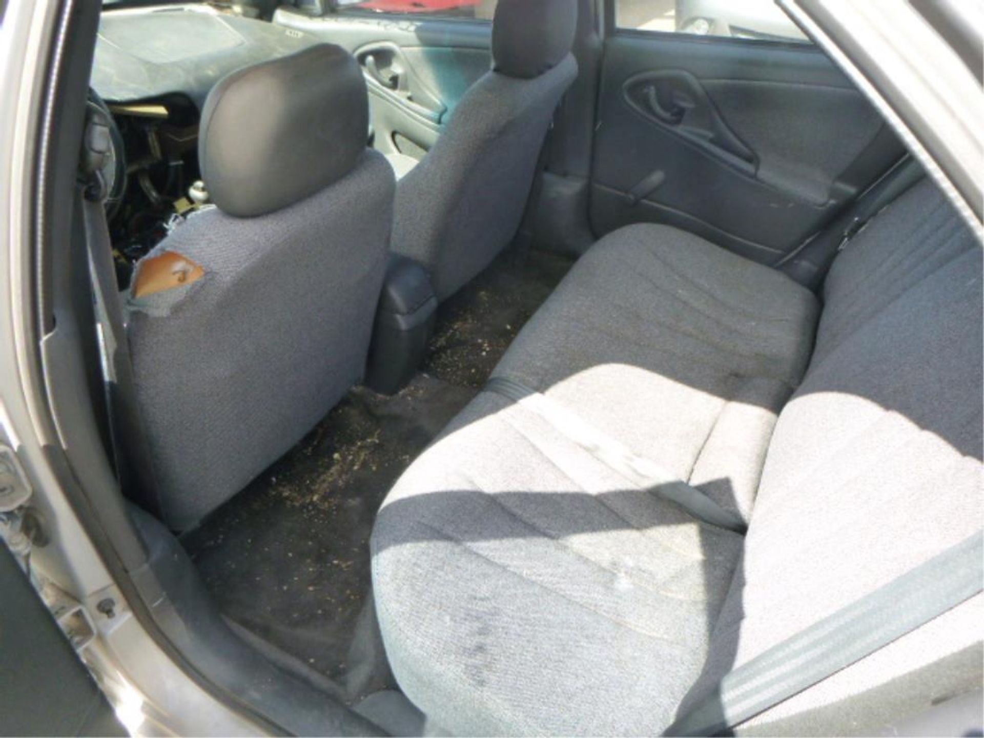 2001 Chevrolet Cavalier - Image 8 of 12