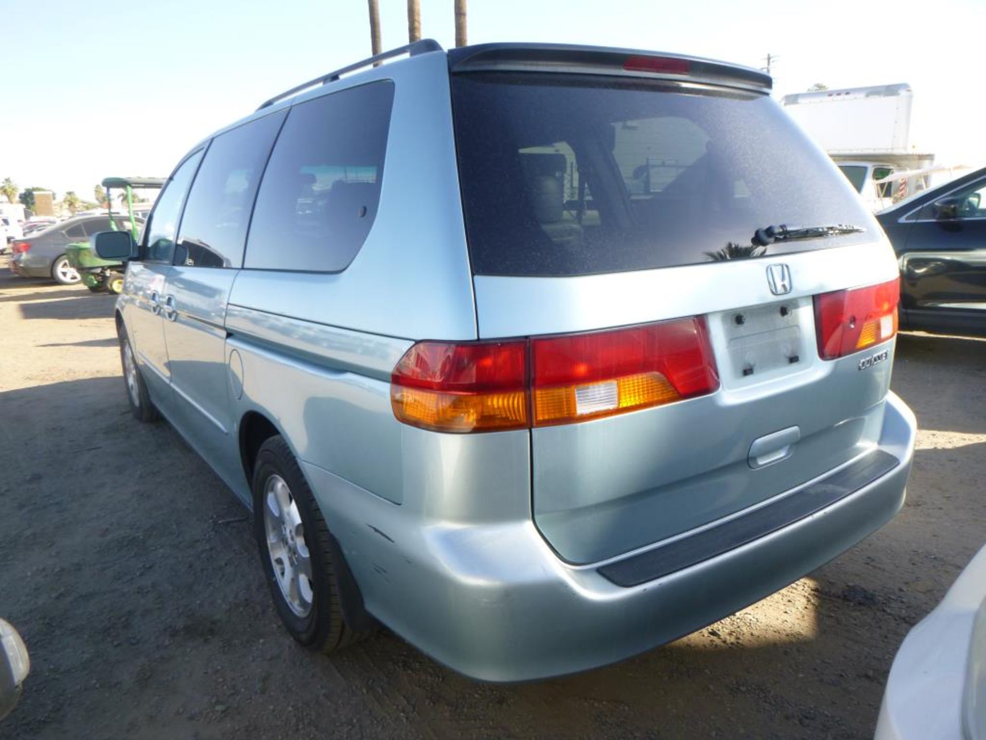 2004 Honda Odyssey - Image 2 of 12