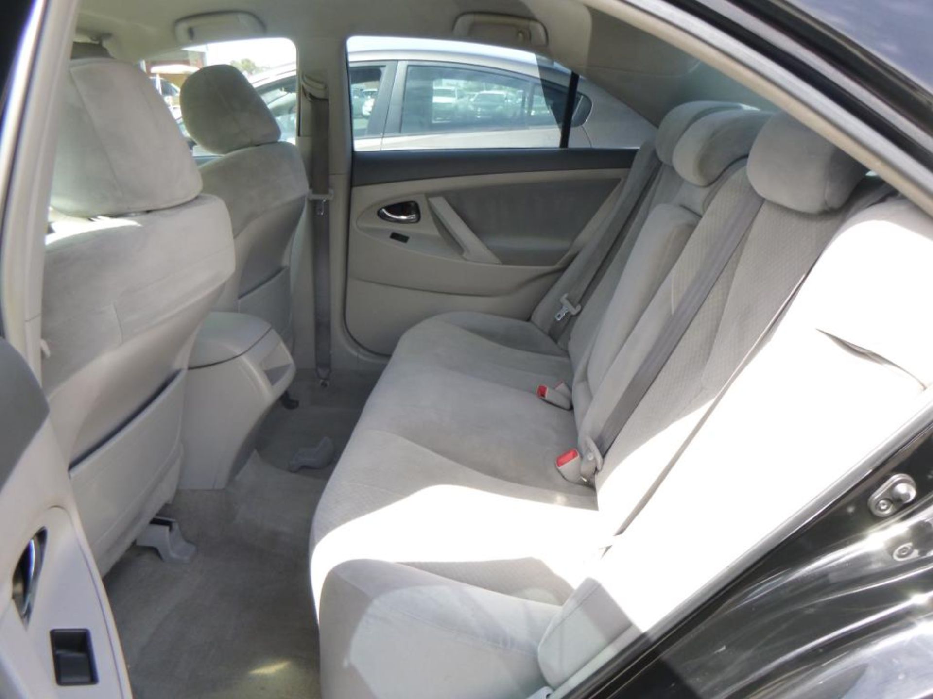 2009 Toyota Camry - Image 7 of 14