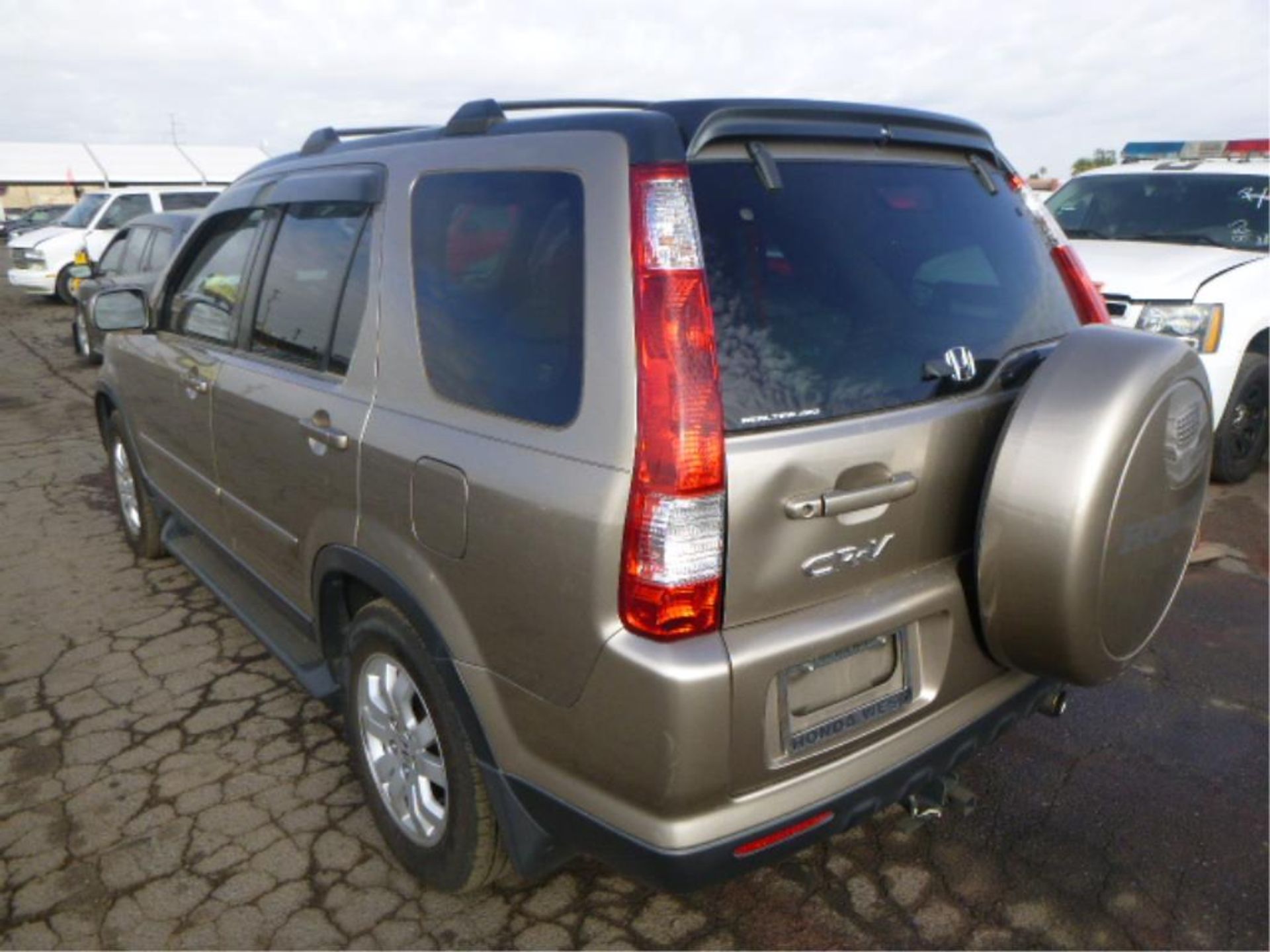 2005 Honda CR-V - Image 5 of 14