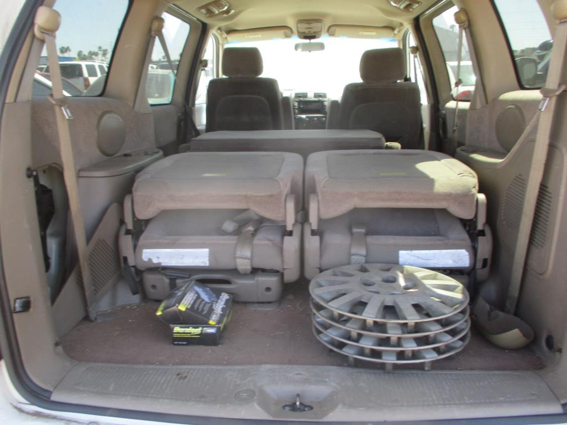 2003 Kia Sedona - Image 11 of 11