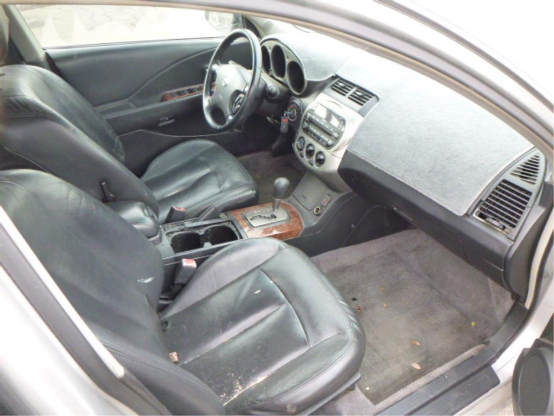 2003 Nissan Altima - Image 7 of 14