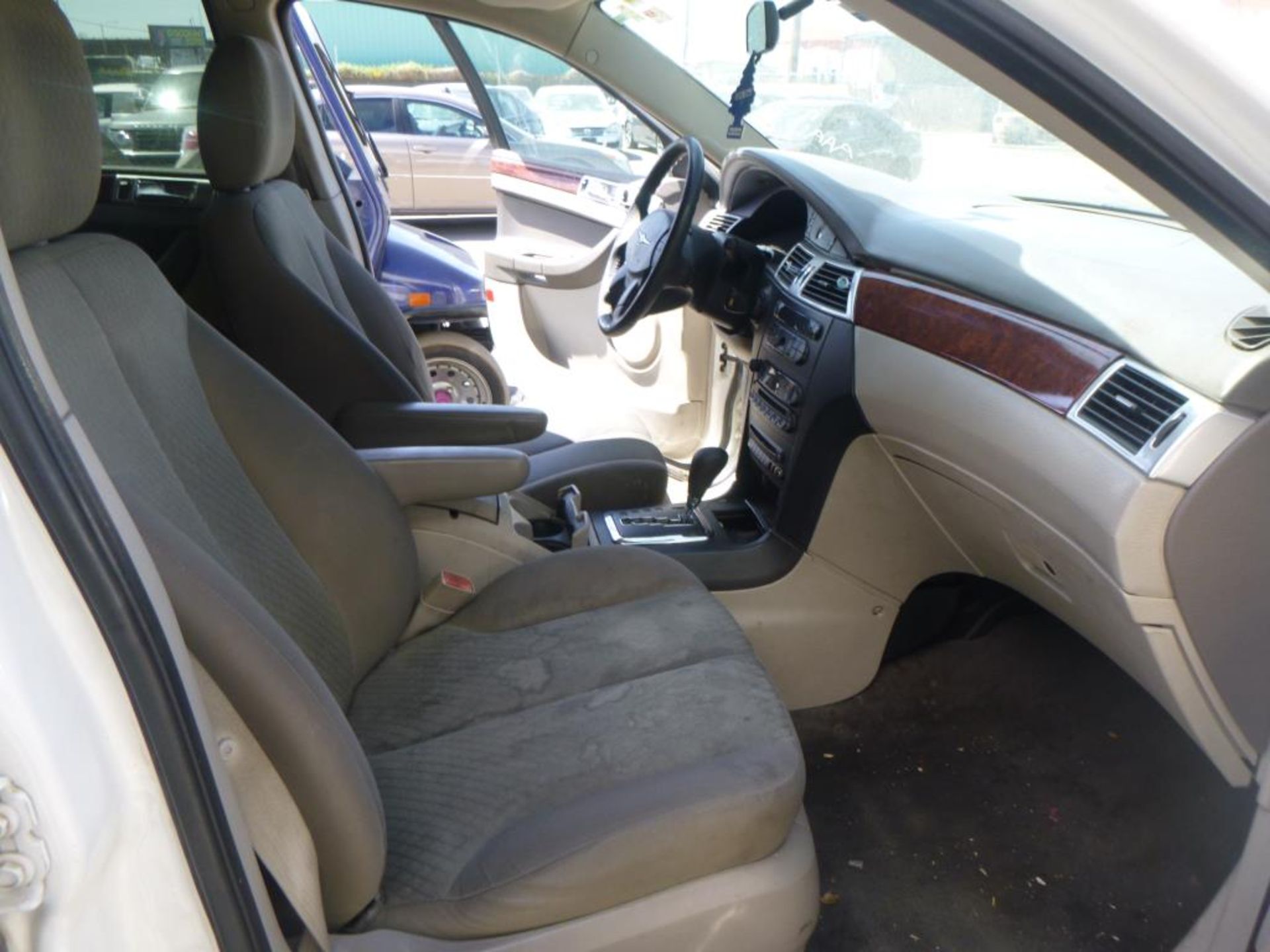 2006 Chrysler Pacifica - Image 11 of 14