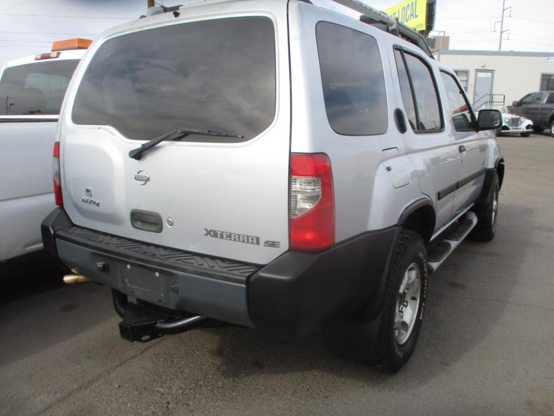 2000 Nissan Xterra - Image 3 of 11