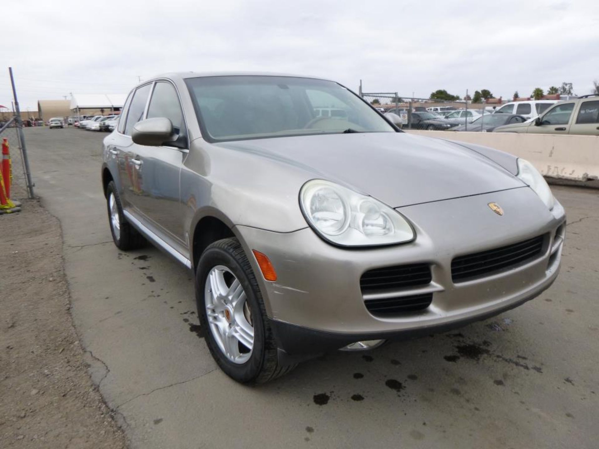 2004 Porsche Cayenne - Image 5 of 10