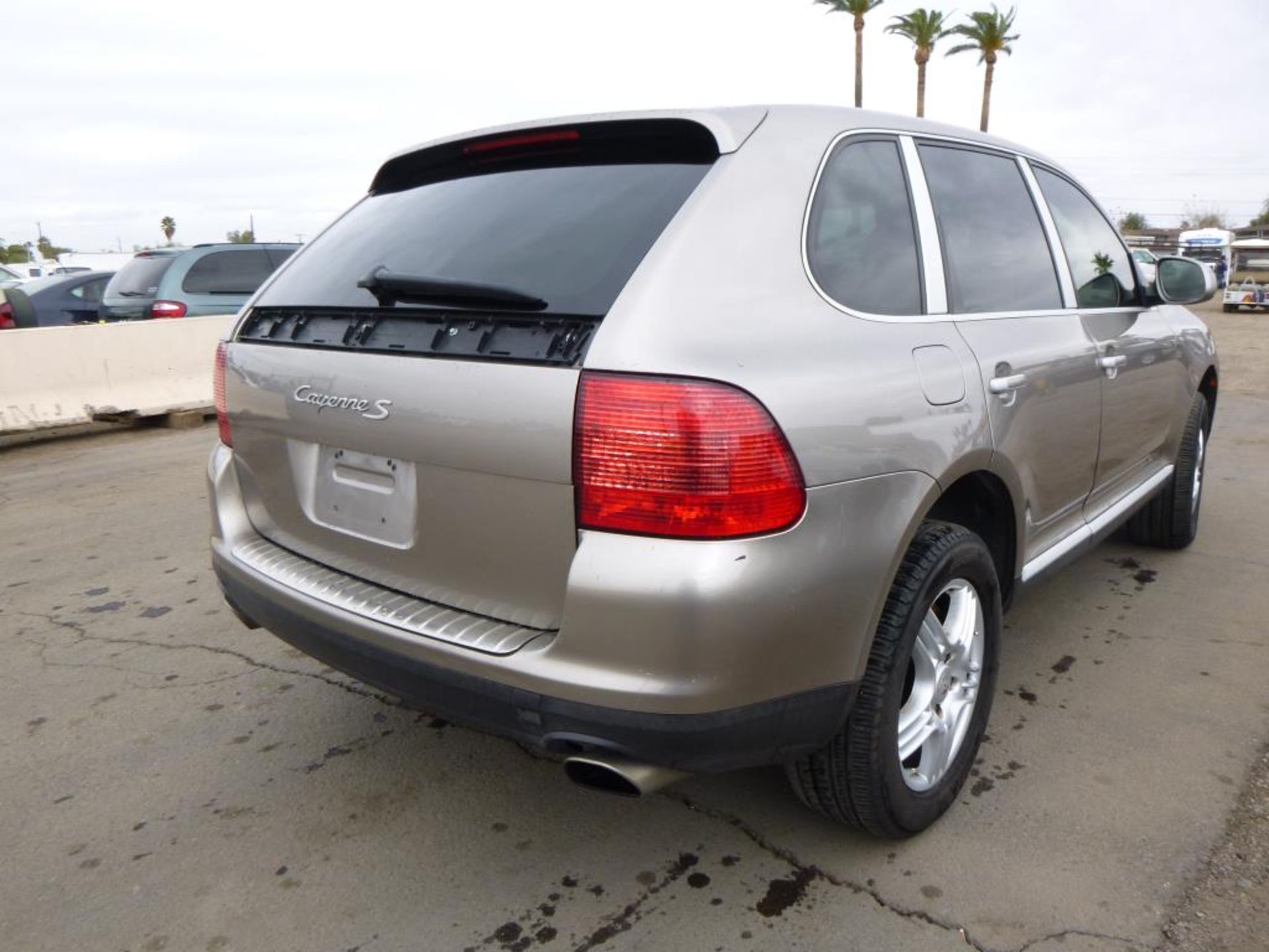 2004 Porsche Cayenne - Image 4 of 10