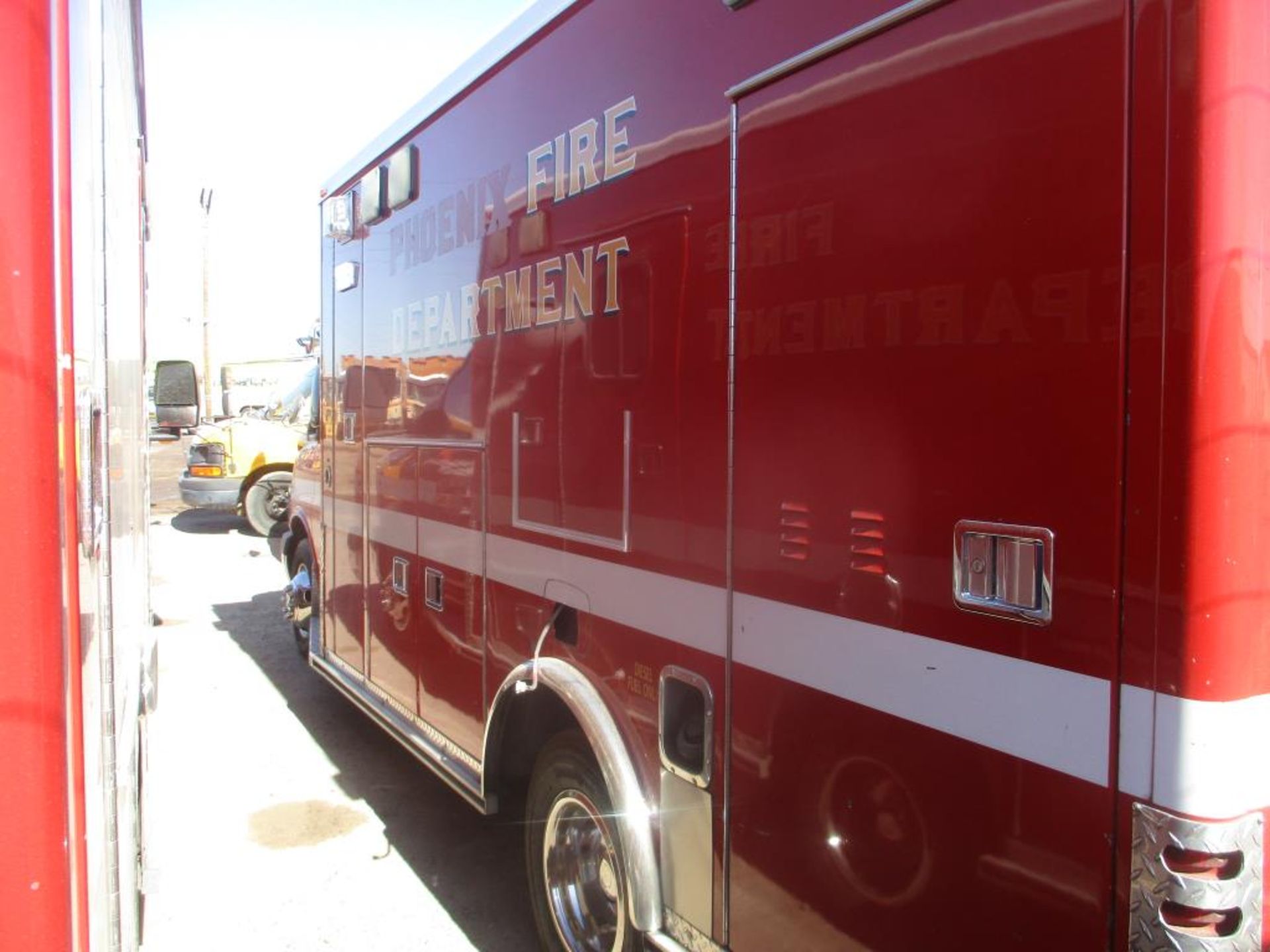 (Lot # 3925) - 2010 Chevrolet Express Ambulance - Image 3 of 13
