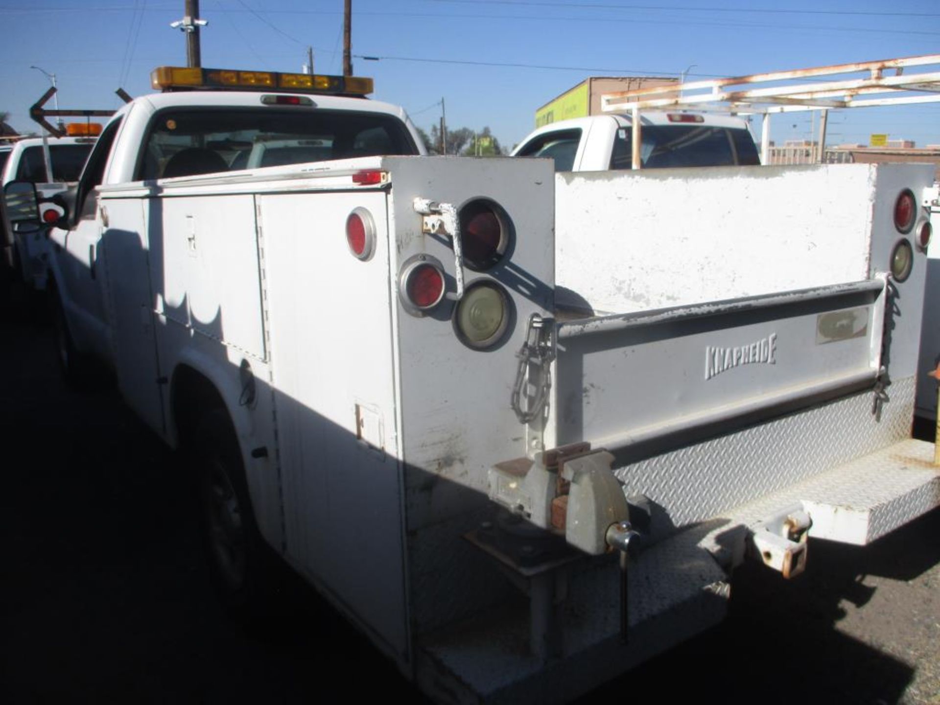 (Lot # 3906) - 2003 Ford F-350 SD - Image 2 of 9