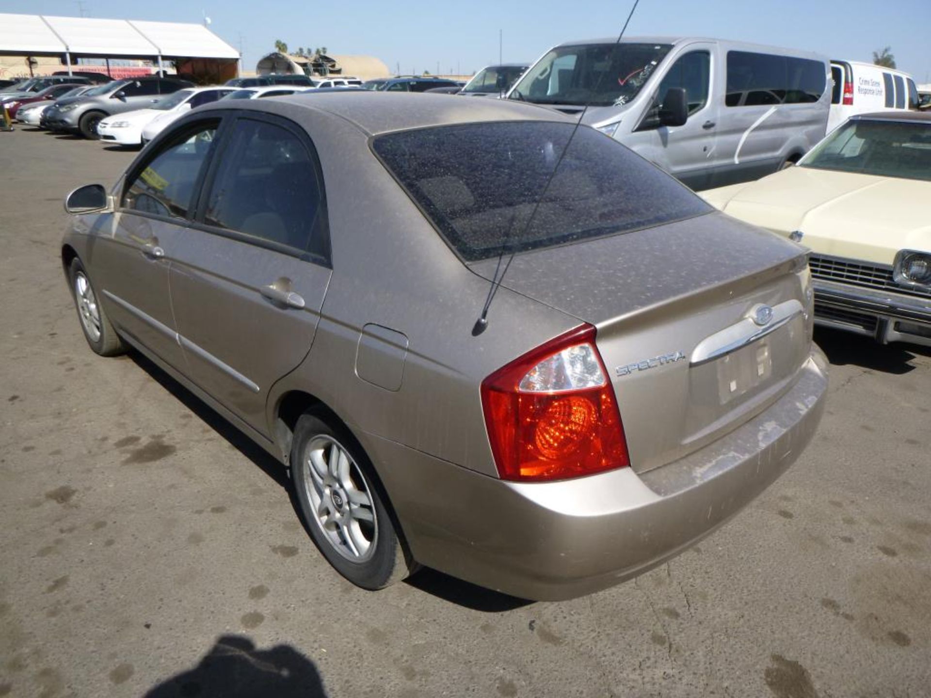 (Lot # 3433) 2004 Kia Spectra - Image 5 of 14