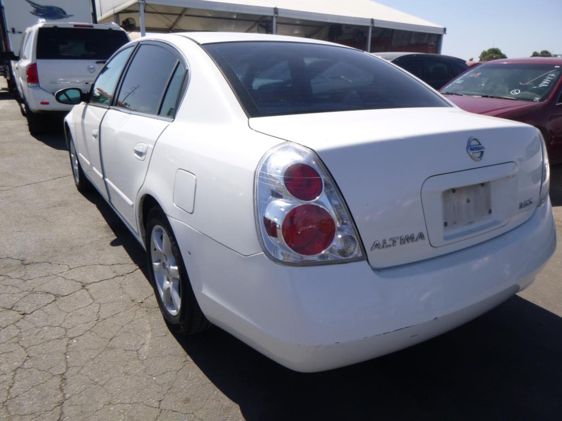 (Lot # 3354) 2005 Nissan Altima - Image 2 of 10