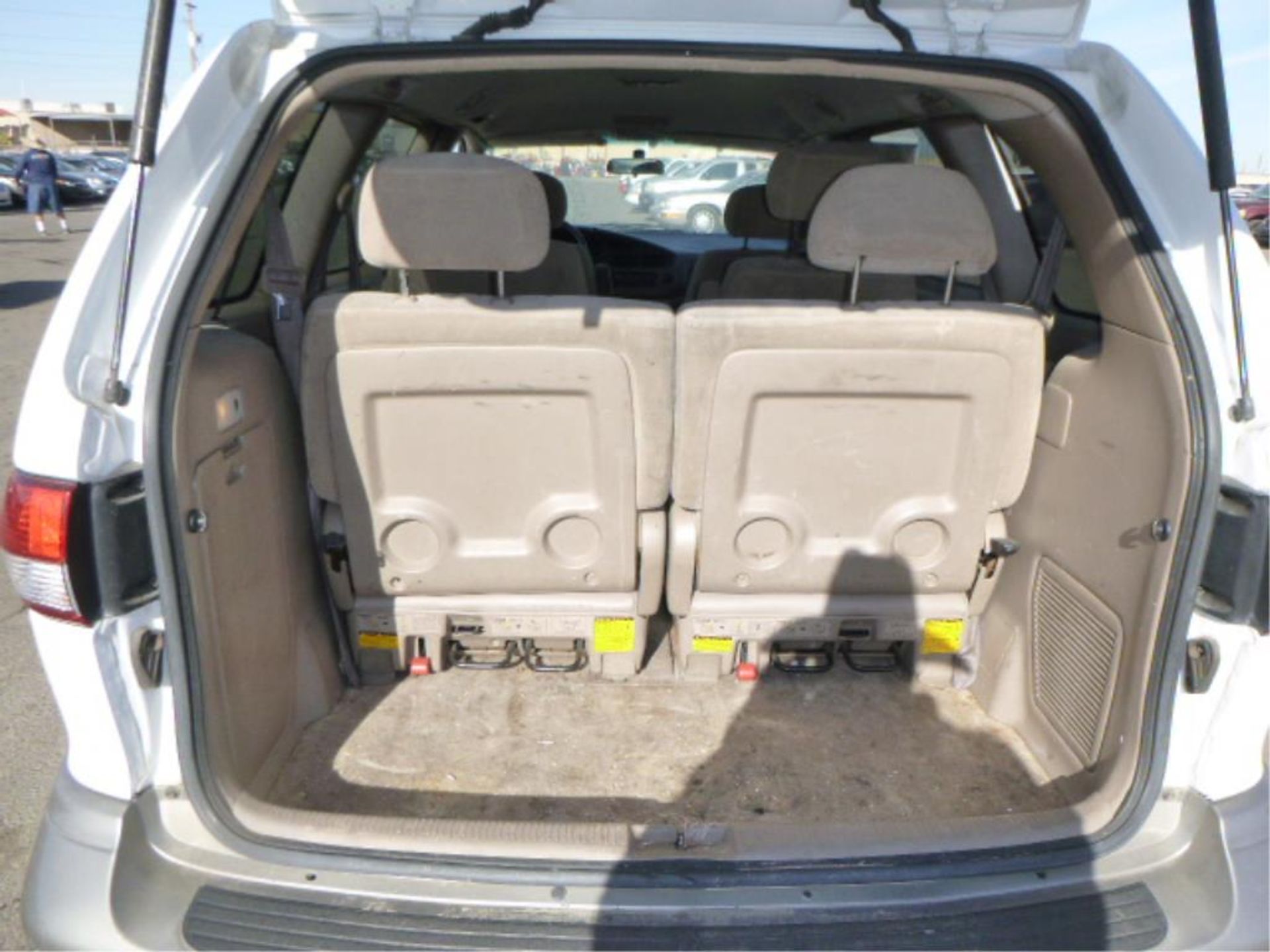 (Lot # 3462) 2003 Toyota Sienna - Image 7 of 15