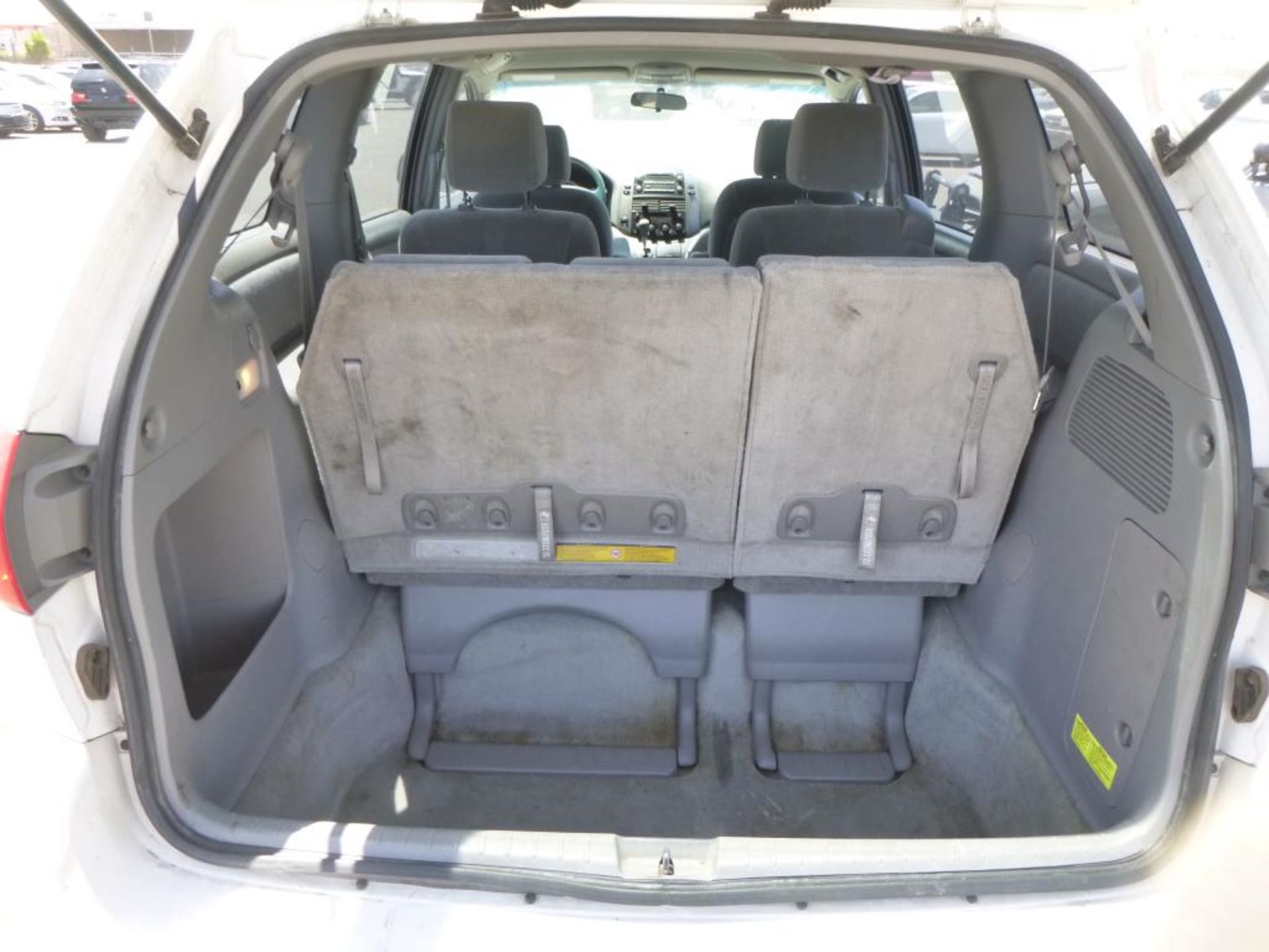 (Lot # 3451) 2006 Toyota Sienna - Image 6 of 13