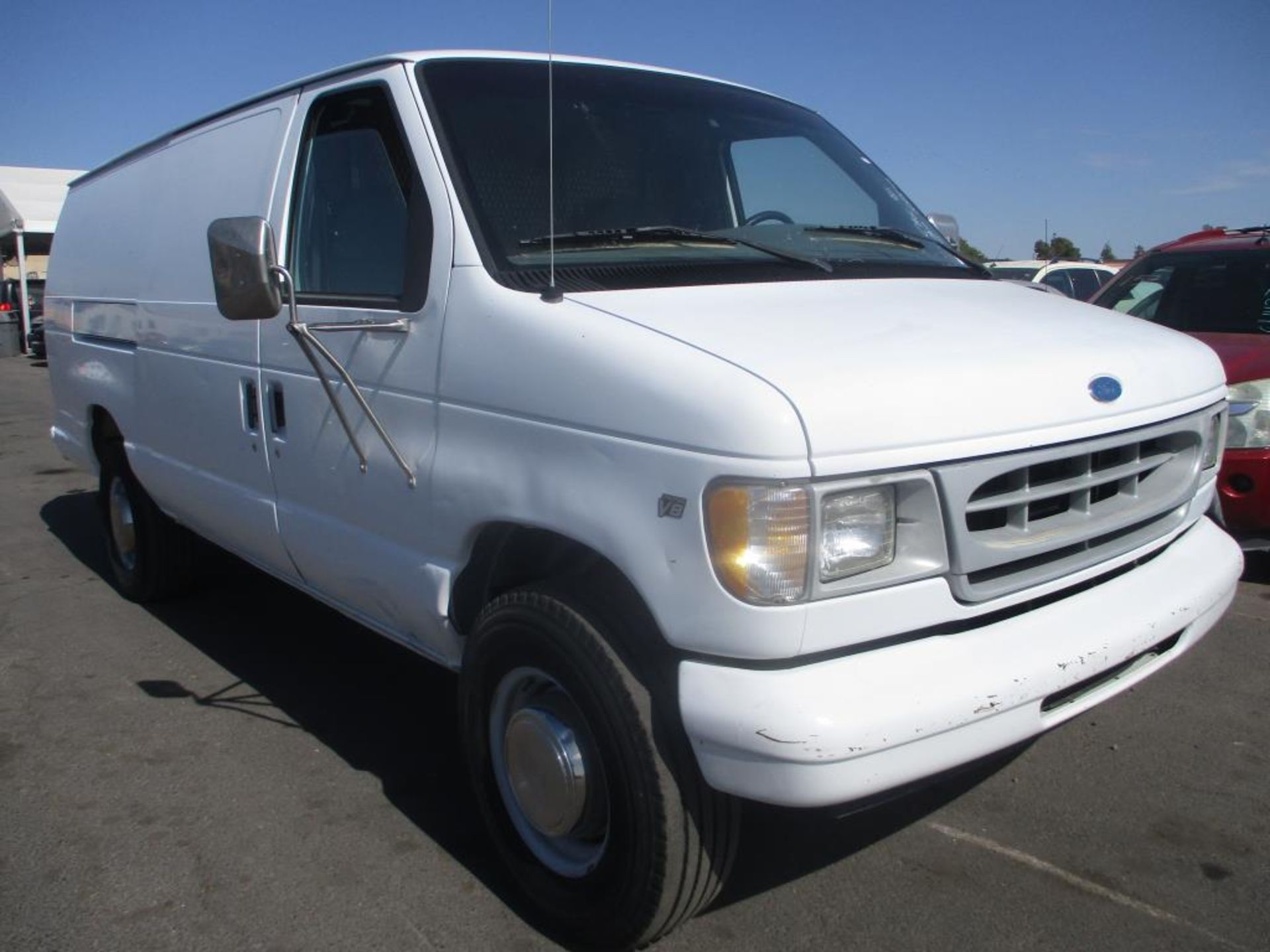 (Lot # 3489) 1997 Ford Econoline E-350 SD Van - Image 4 of 9