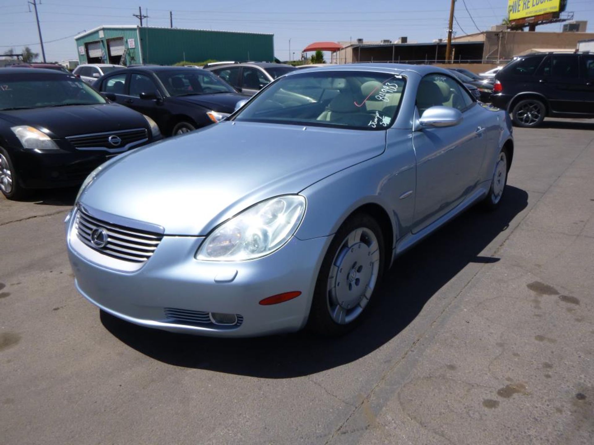 (Lot # 3337) 2004 Lexus SC 430