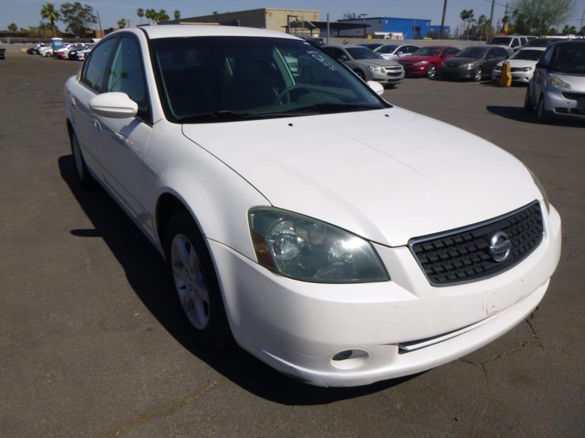 (Lot # 3354) 2005 Nissan Altima - Image 4 of 10