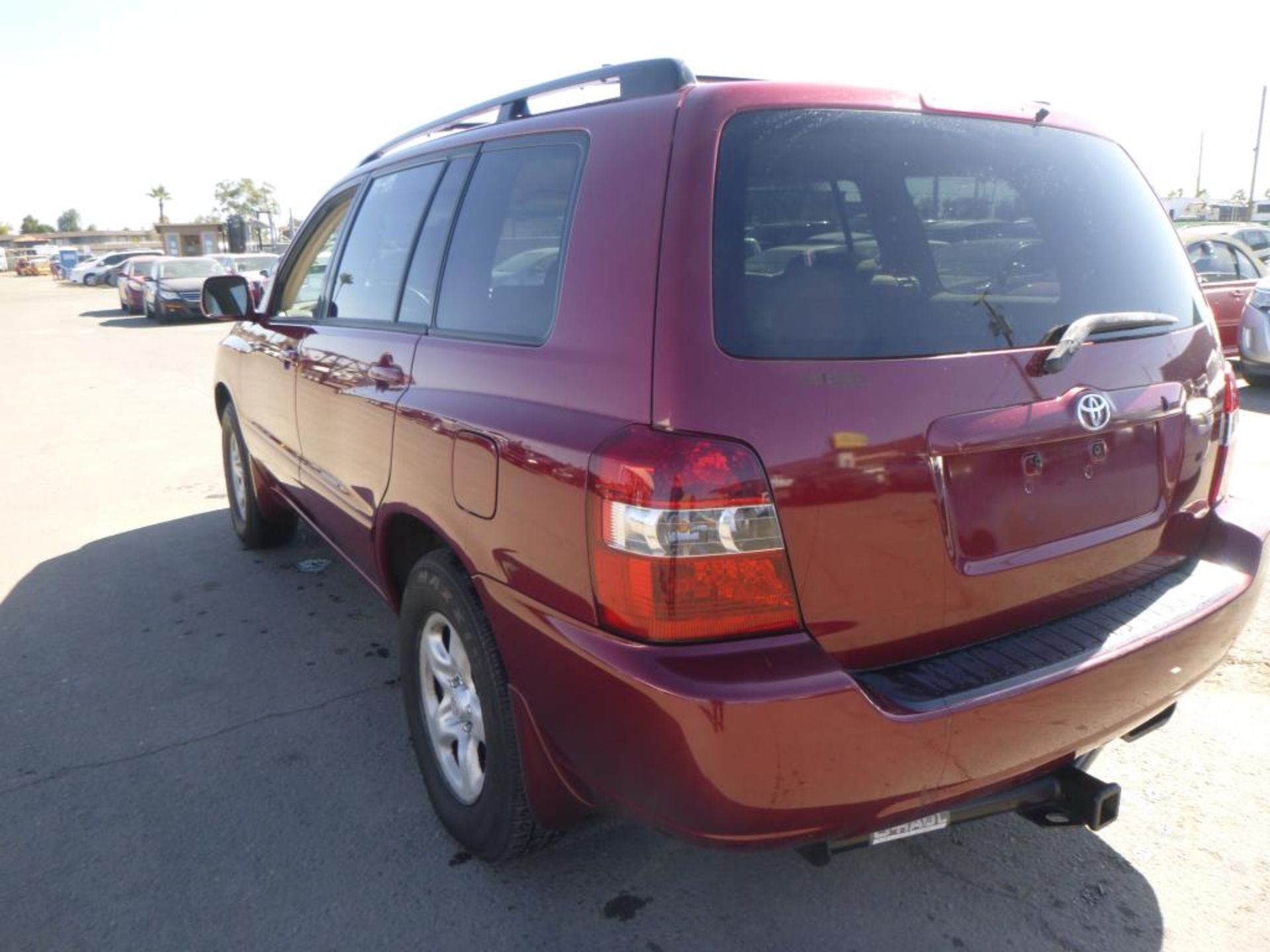 (Lot # 3358) 2005 Toyota Highlander - Image 2 of 11