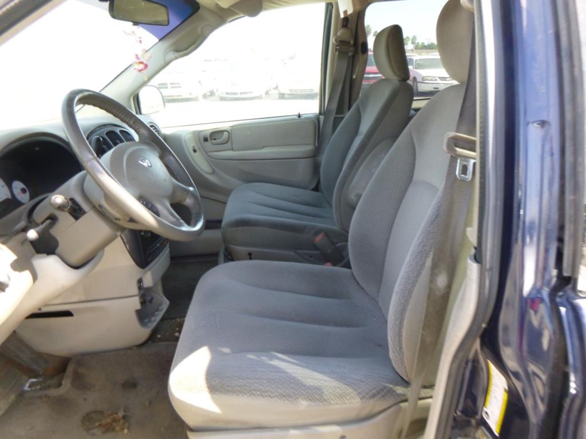 (Lot # 3424) 2005 Dodge Grand Caravan - Image 12 of 14