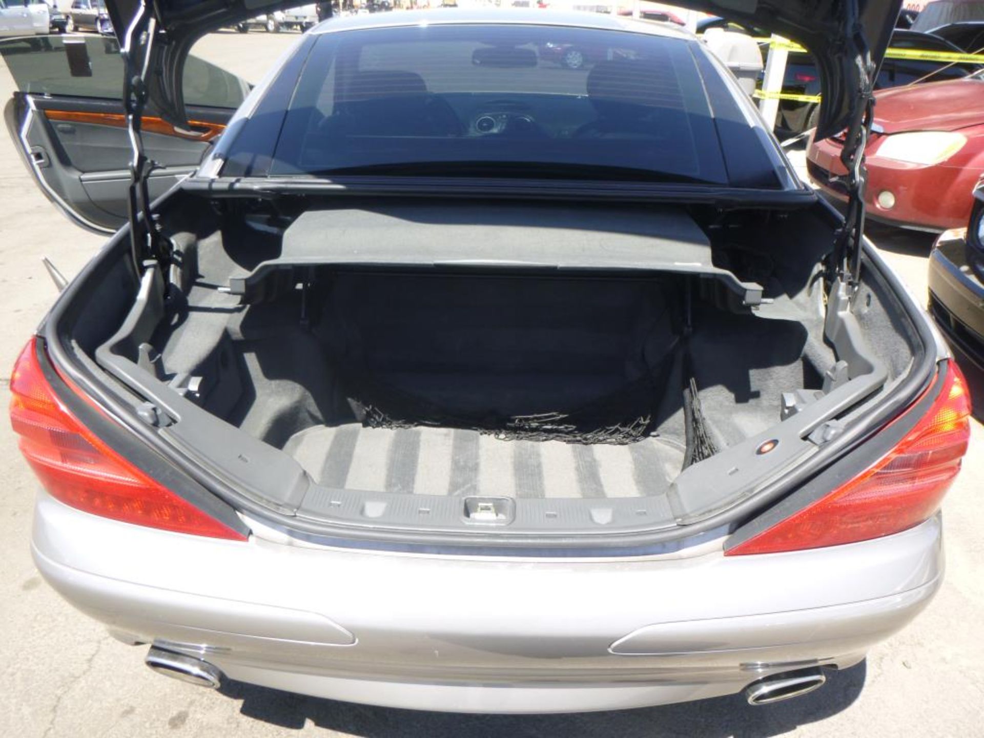 (Lot # 3372) 2004 Mercedes-Benz SL 500 - Image 7 of 12