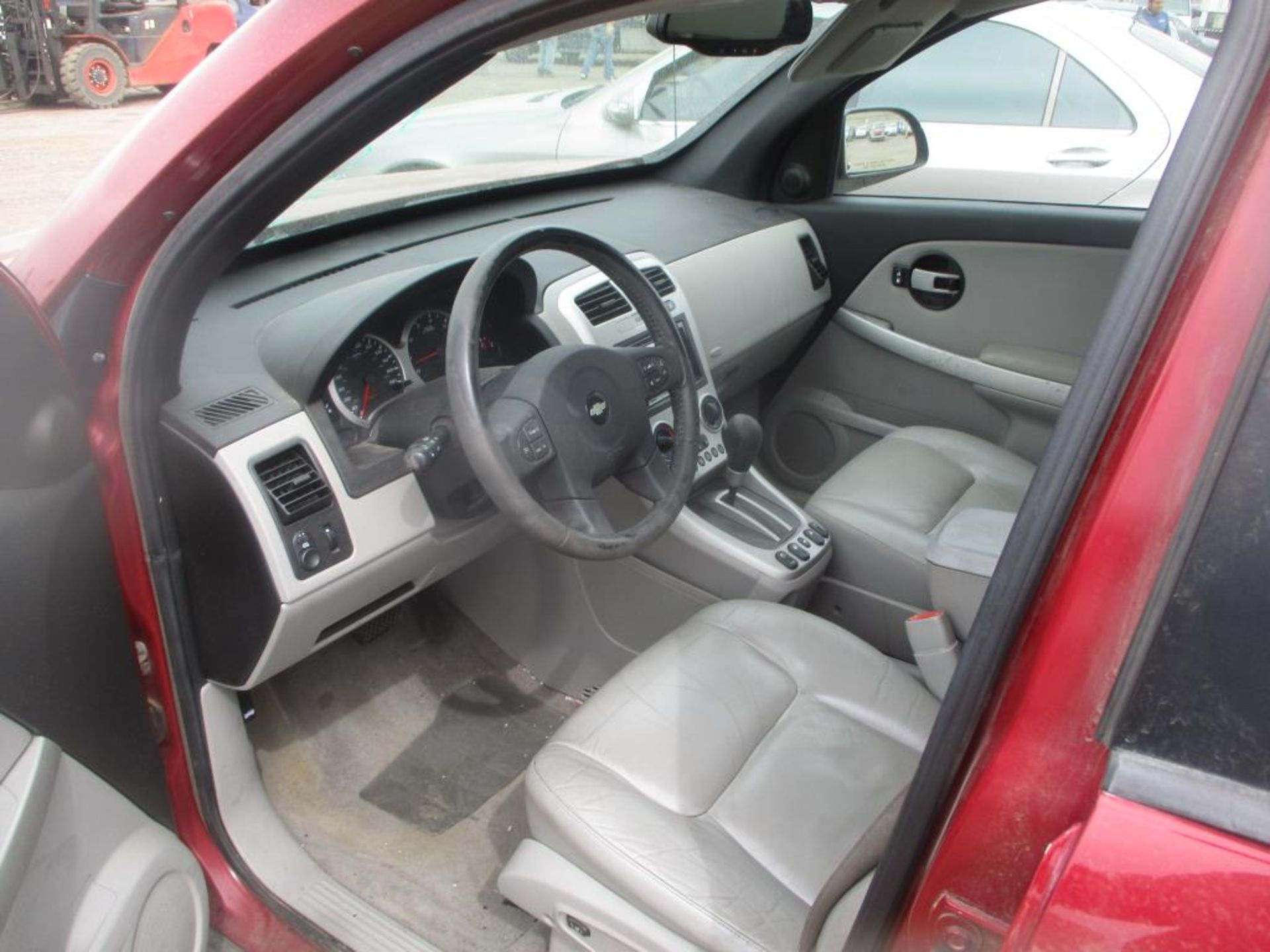 (Lot # 3304) 2005 Chevrolet Equinox - Image 10 of 13