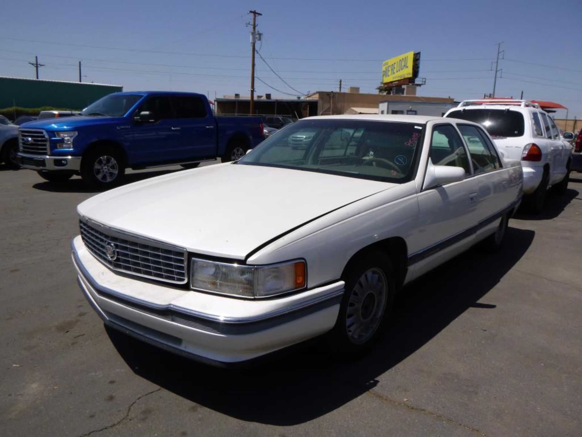 (Lot # 3323) 1994 Cadillac Deville