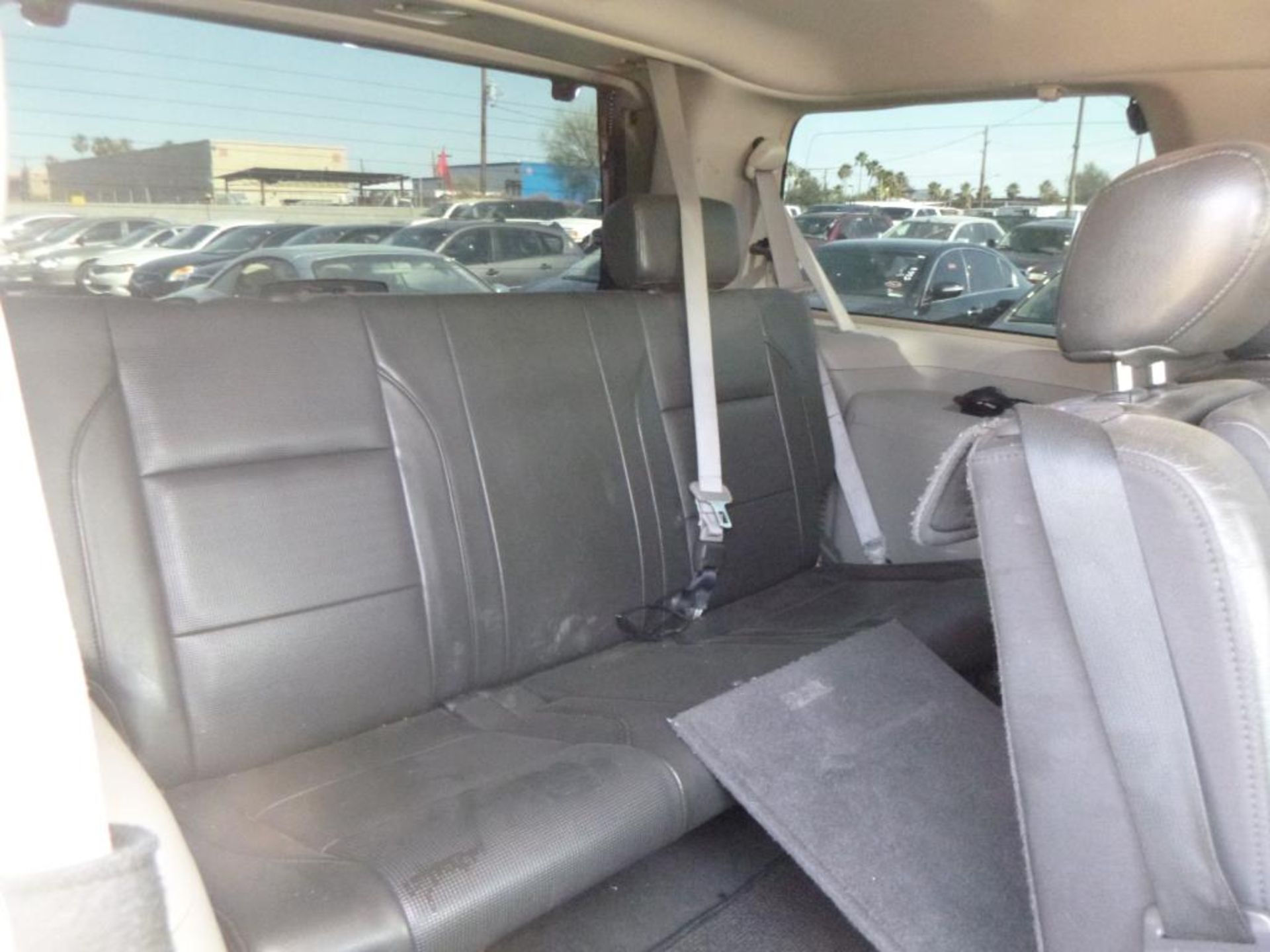 (Lot # 3347) 2004 Nissan Armada - Image 9 of 16