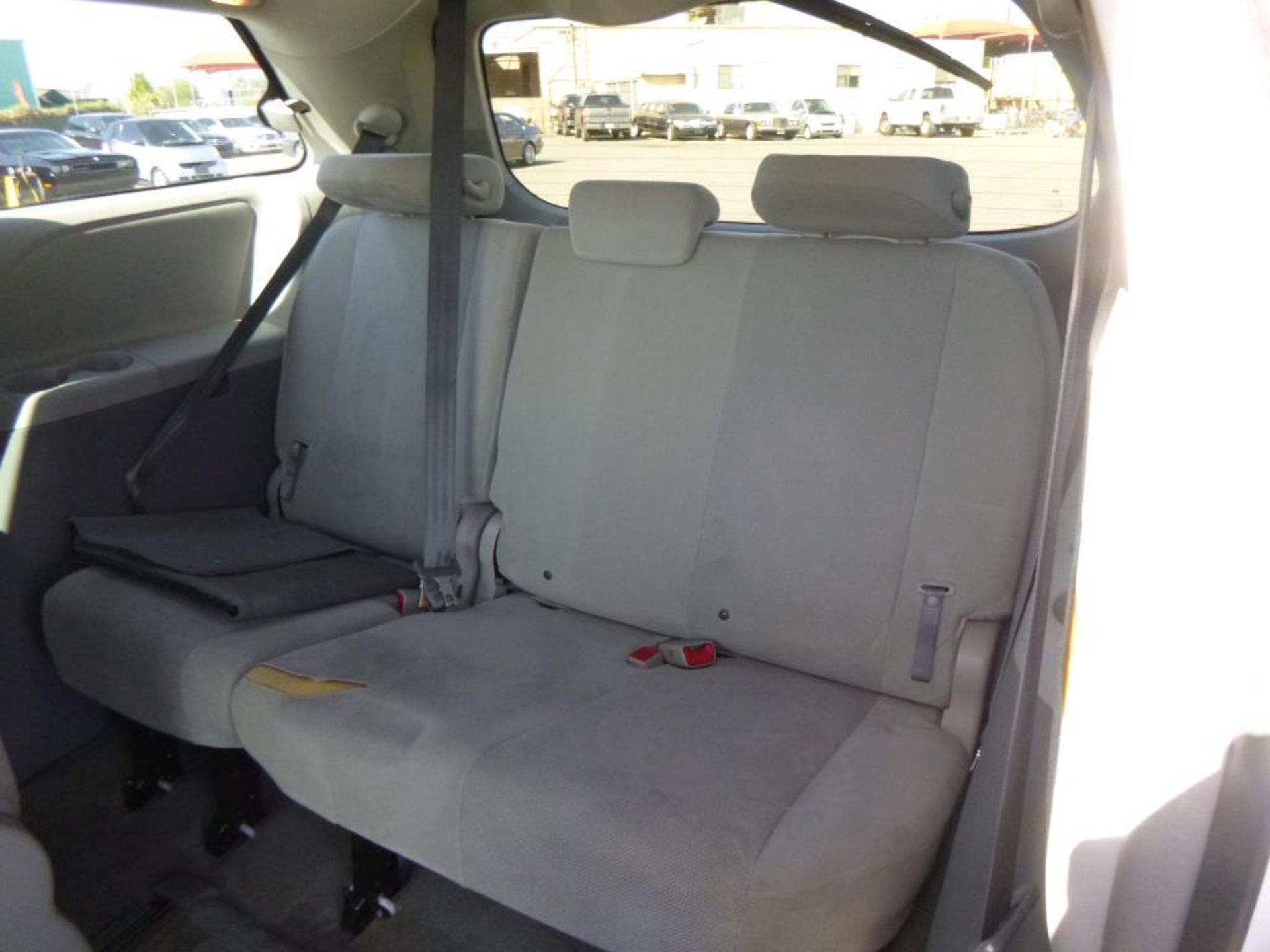 (Lot # 3355) 2012 Toyota Sienna - Image 9 of 16