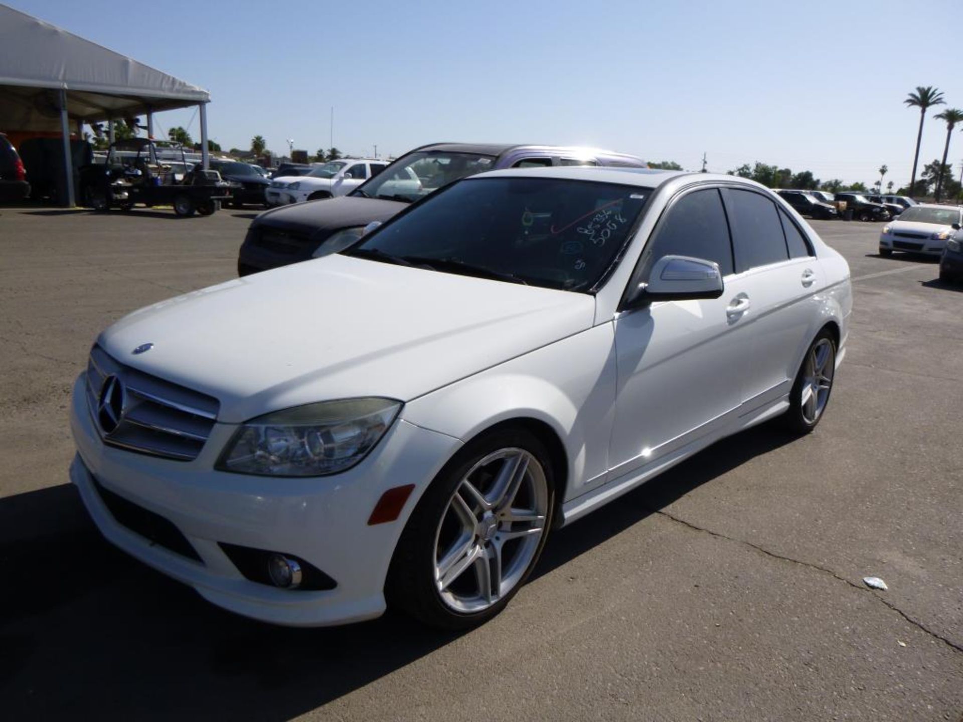 (Lot # 3334) 2009 Mercedes-Benz C 300