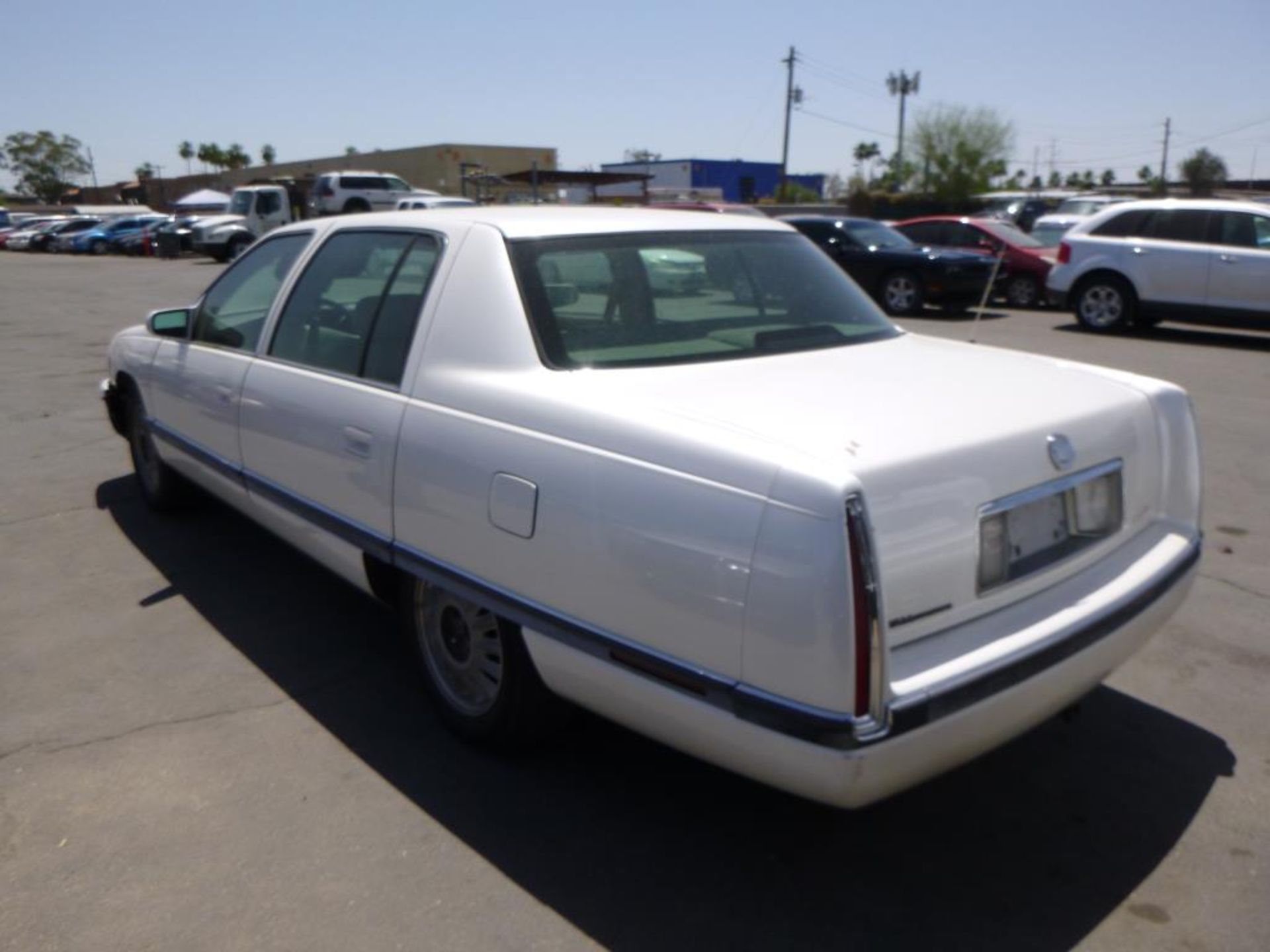 (Lot # 3323) 1994 Cadillac Deville - Image 3 of 13