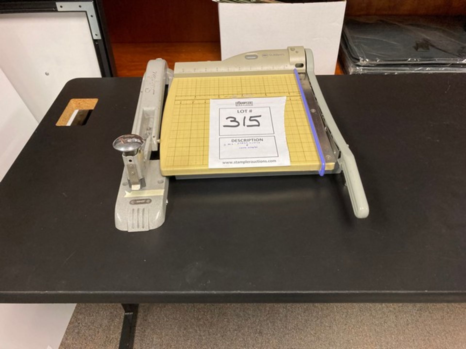 PIECES - GBC 300PRO-L PAPER CUTTER / SWINGLINE STAPLER (BULL PEN)