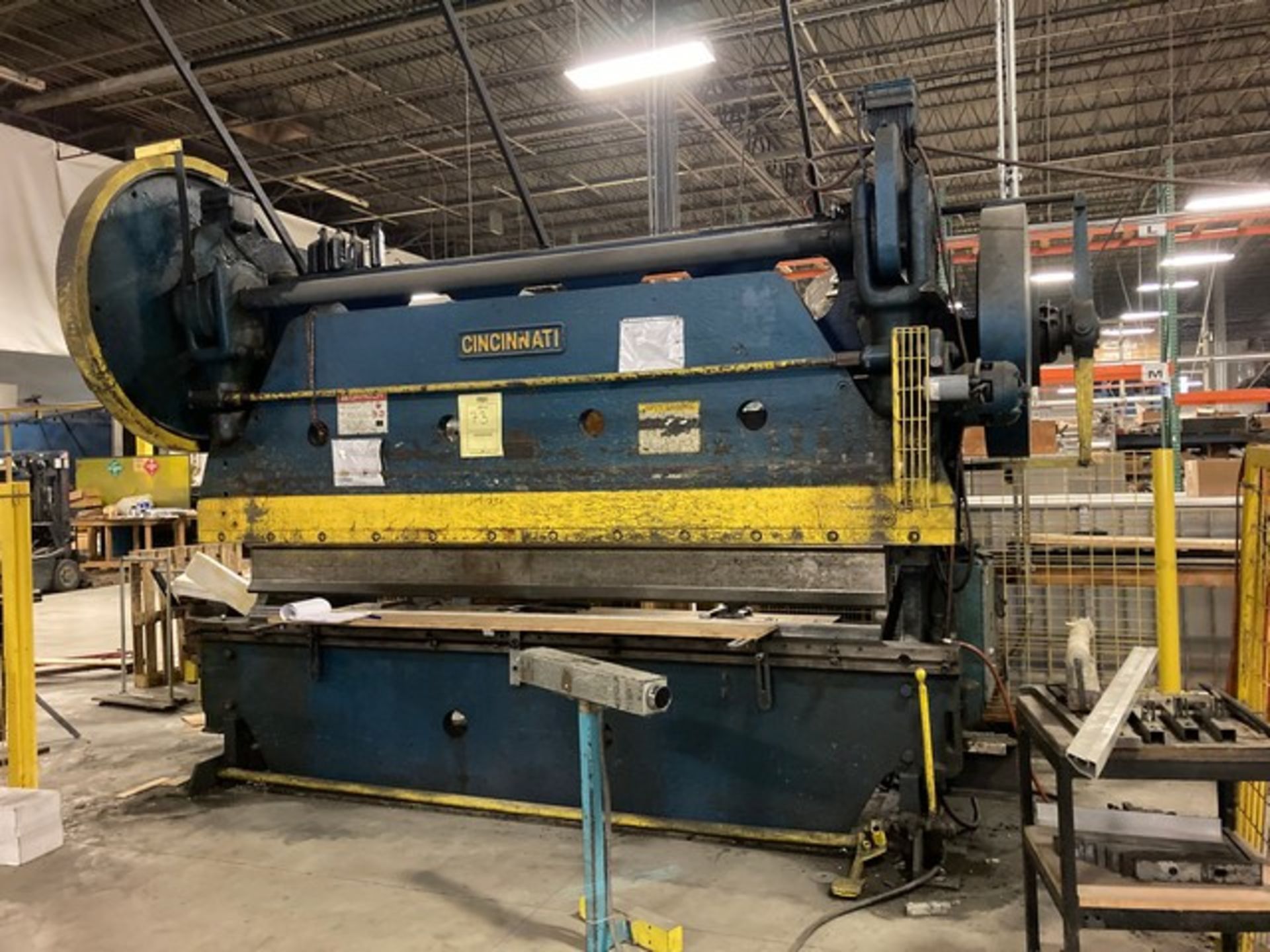 CINCINNATI PRESS BRAKE - 144'' TABLE / 120'' DIE